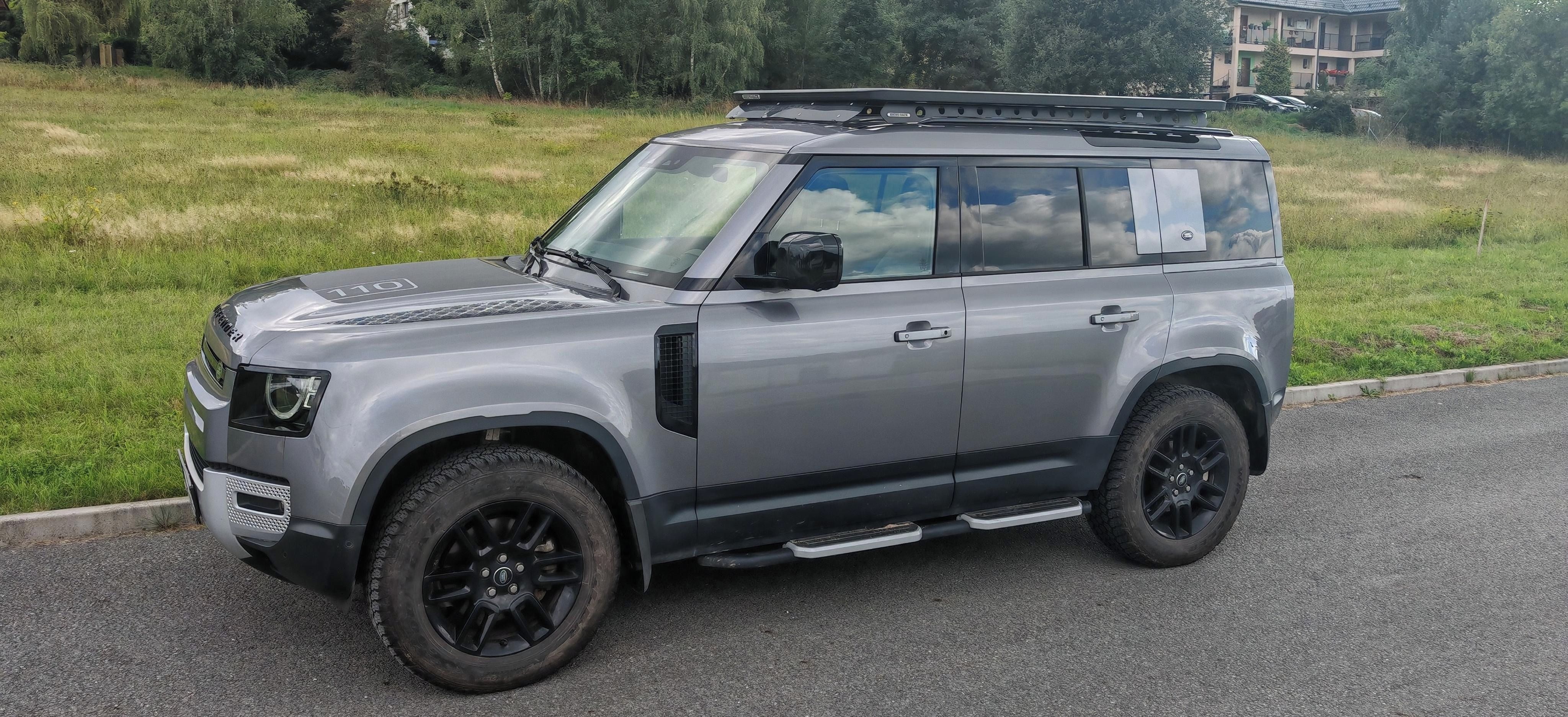 Land Rover Defender, Land Rover Defender 3,0 D250 - fotka 2