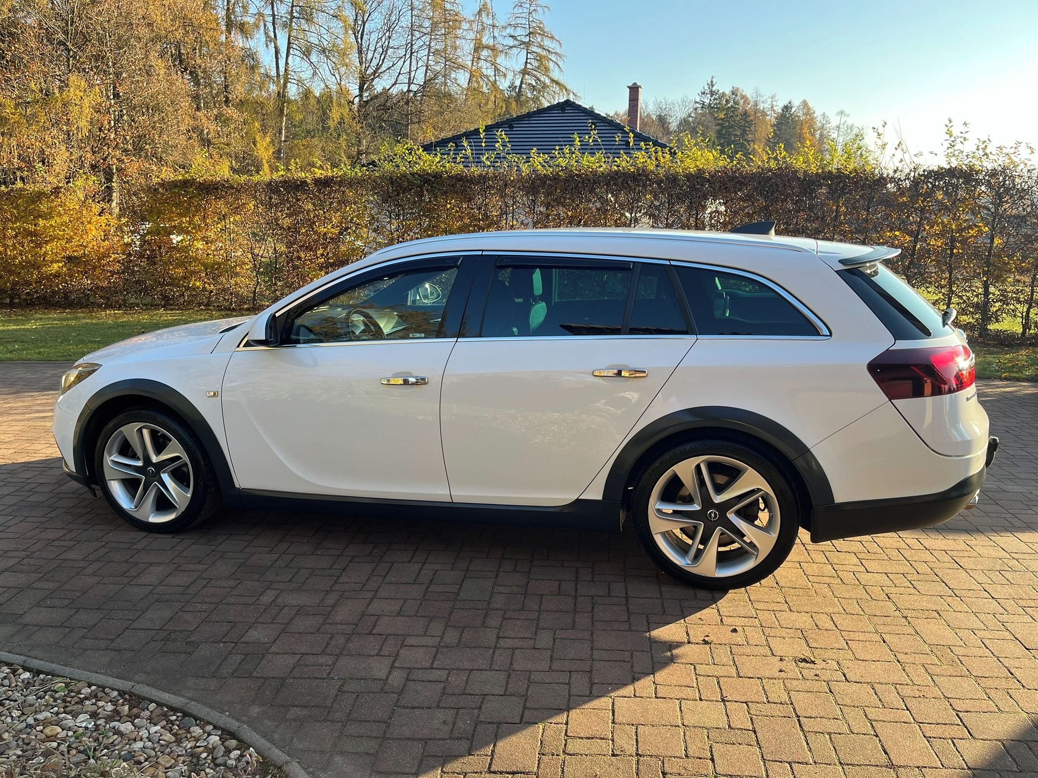 Opel Insignia, 2.0CDTI Country Xenon Navi - fotka 5