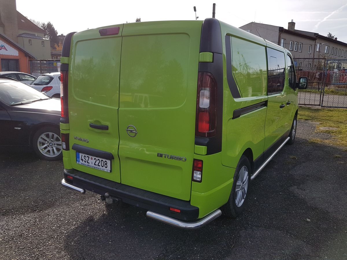 Opel Vivaro, 1.6BiCDTi 92KW L1H2 ČR 6MÍST - fotka 6