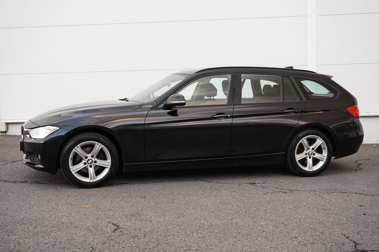 BMW Řada 3, 318 d - fotka 5