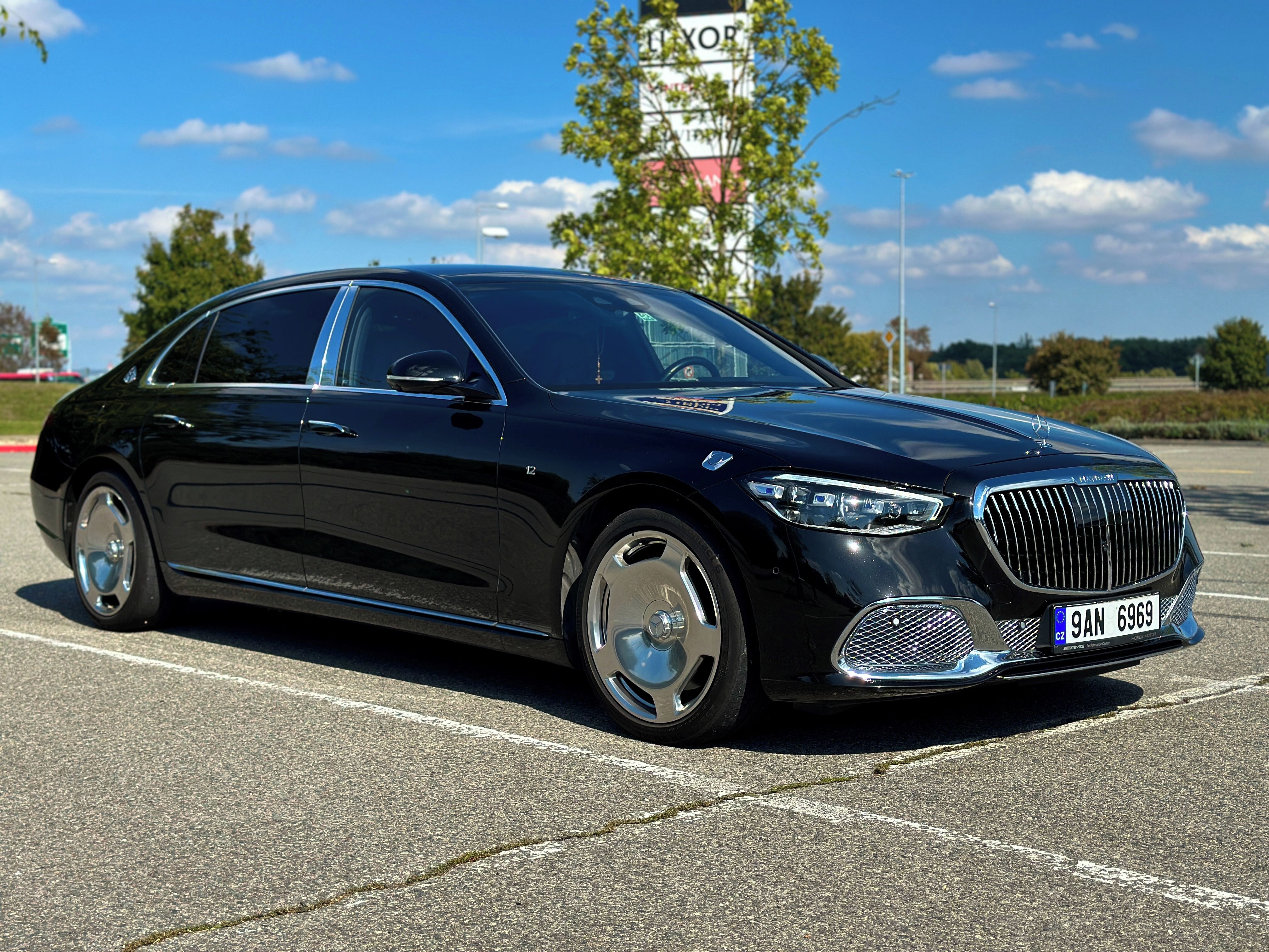 Mercedes-Benz Třídy S, Maybach S 680 6.0 V12 450kW - fotka 5