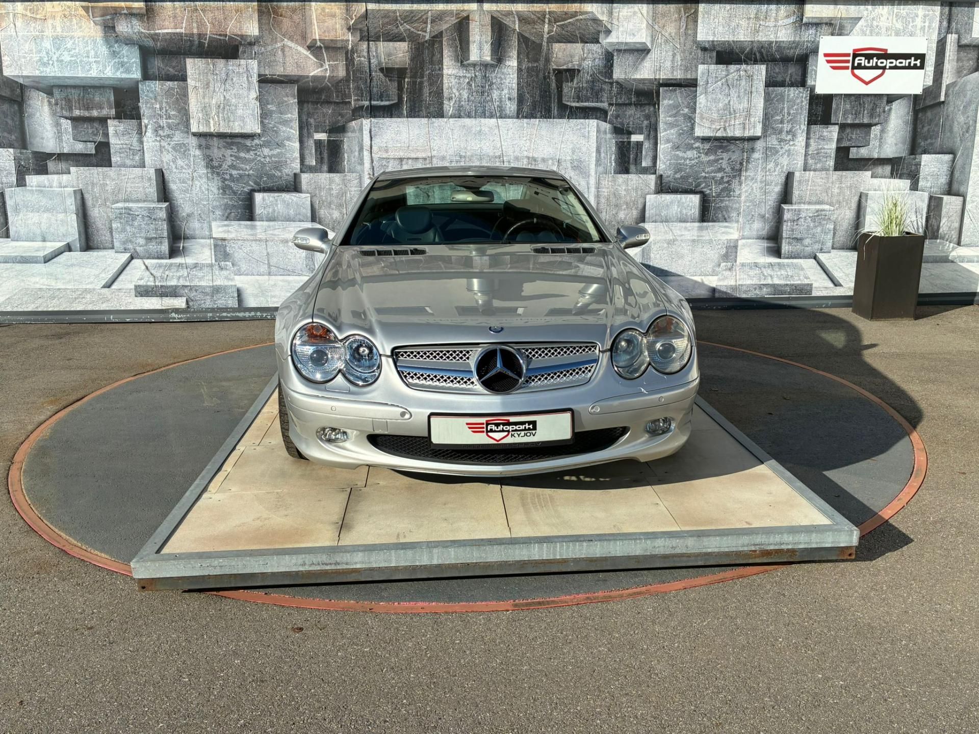 Mercedes-Benz SL, 5.0 V8, 225KW - fotka 2