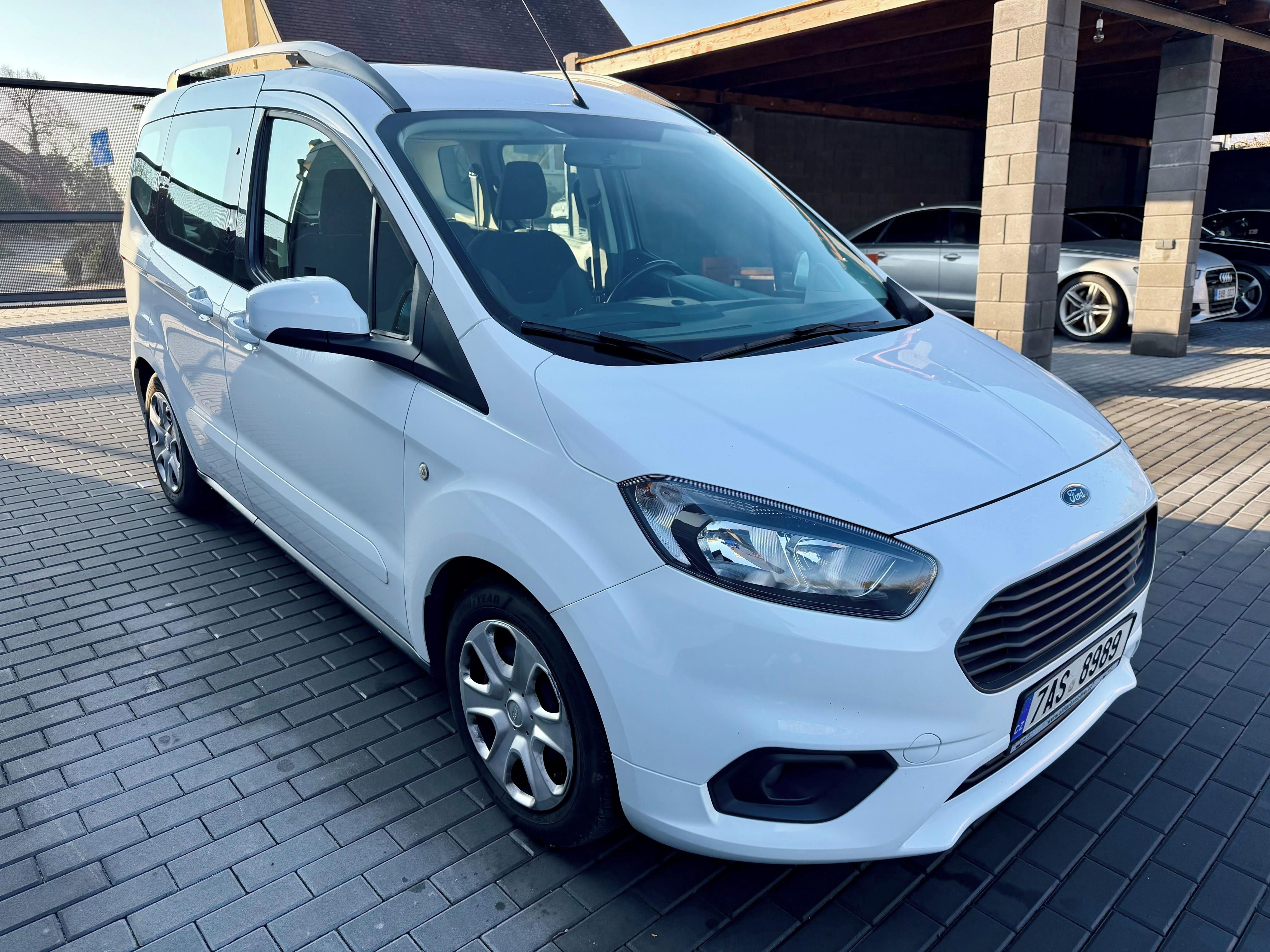 Ford Tourneo Courier, 1,0i ECO BOOST 74KW