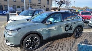 Citroën C4, C4 MAX Hybrid 145k Automatic