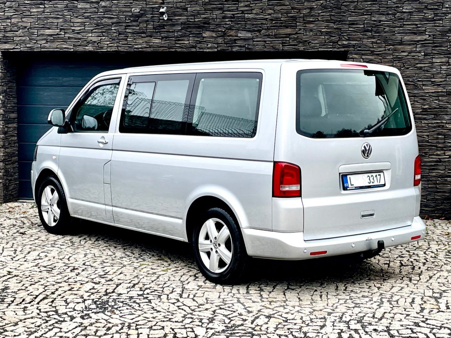 Volkswagen Multivan, 2.0 TDi DSG Webasto + rozvody - fotka 5