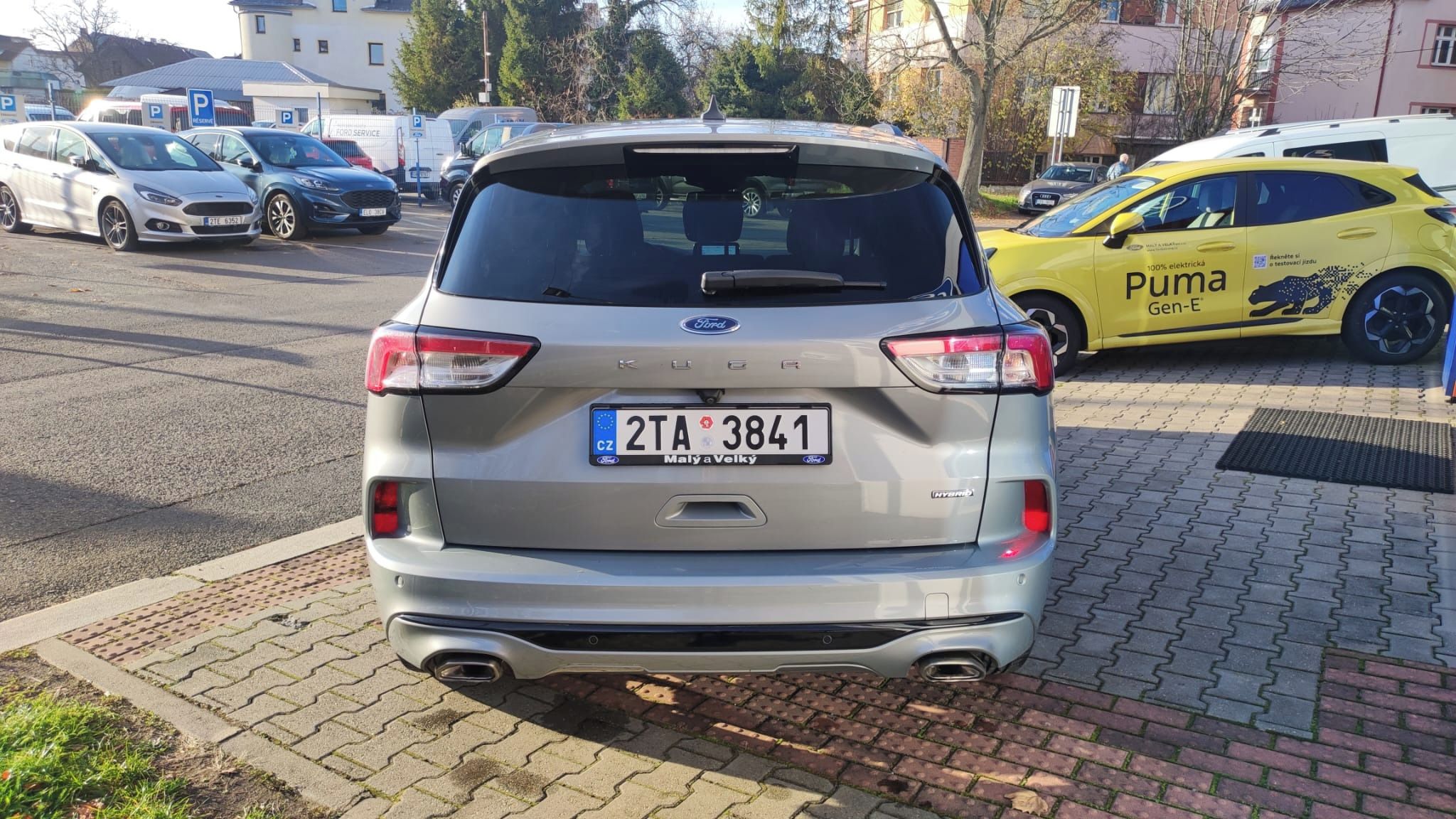 Ford Kuga, 2.5 Duratec Hybrid (HEV), eCVT - fotka 6