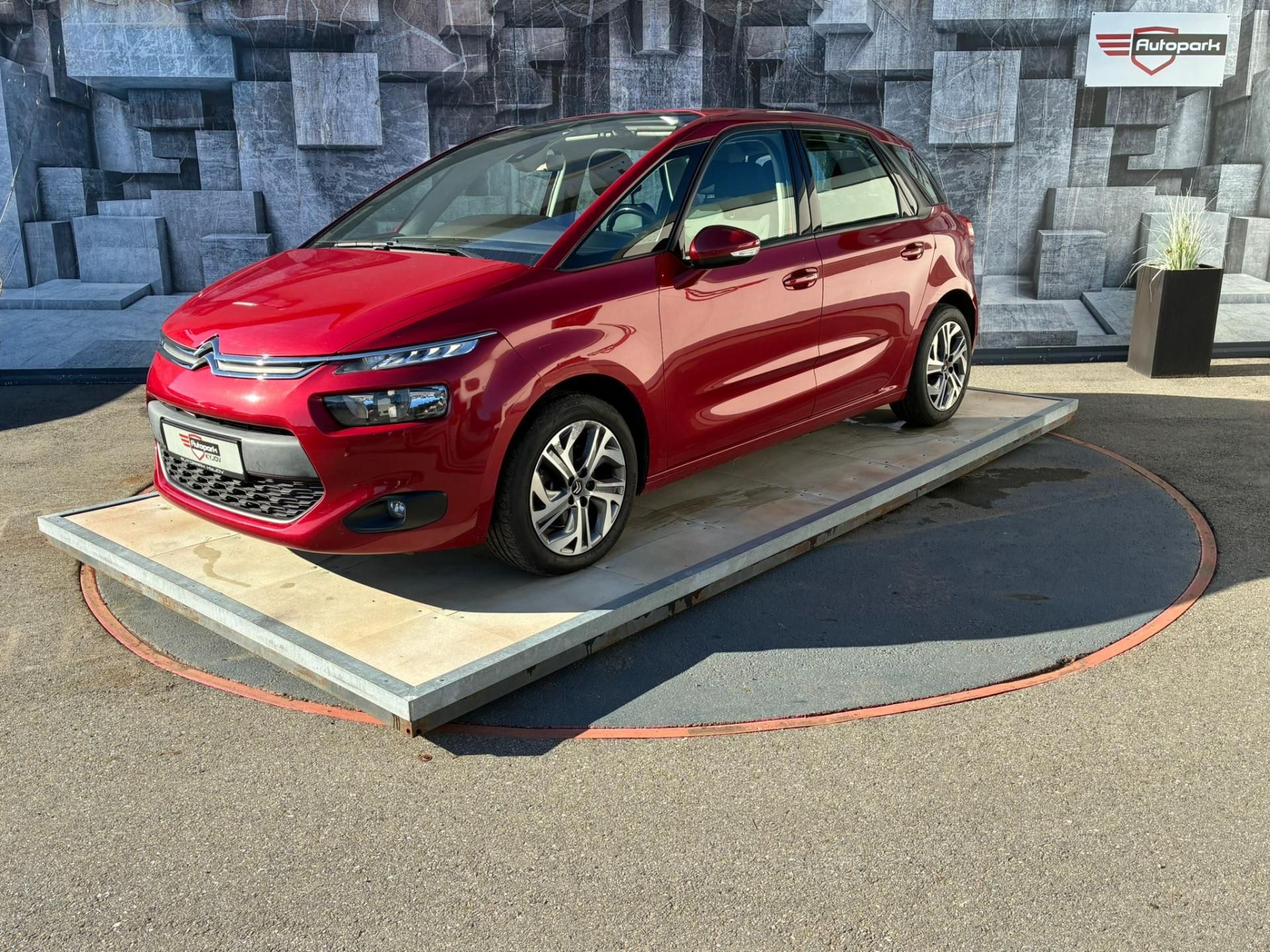 Citroën C4 Picasso, 2.0HDi, 110KW - fotka 3