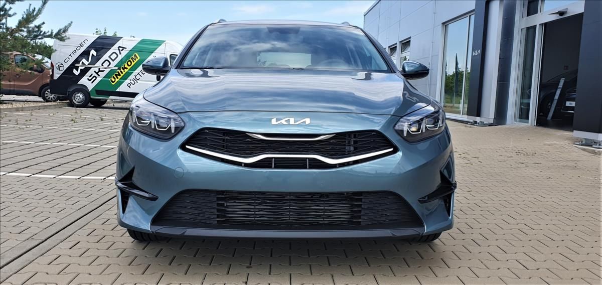Kia Cee´d, 1,5 T-GDI TOP+Business - fotka 3
