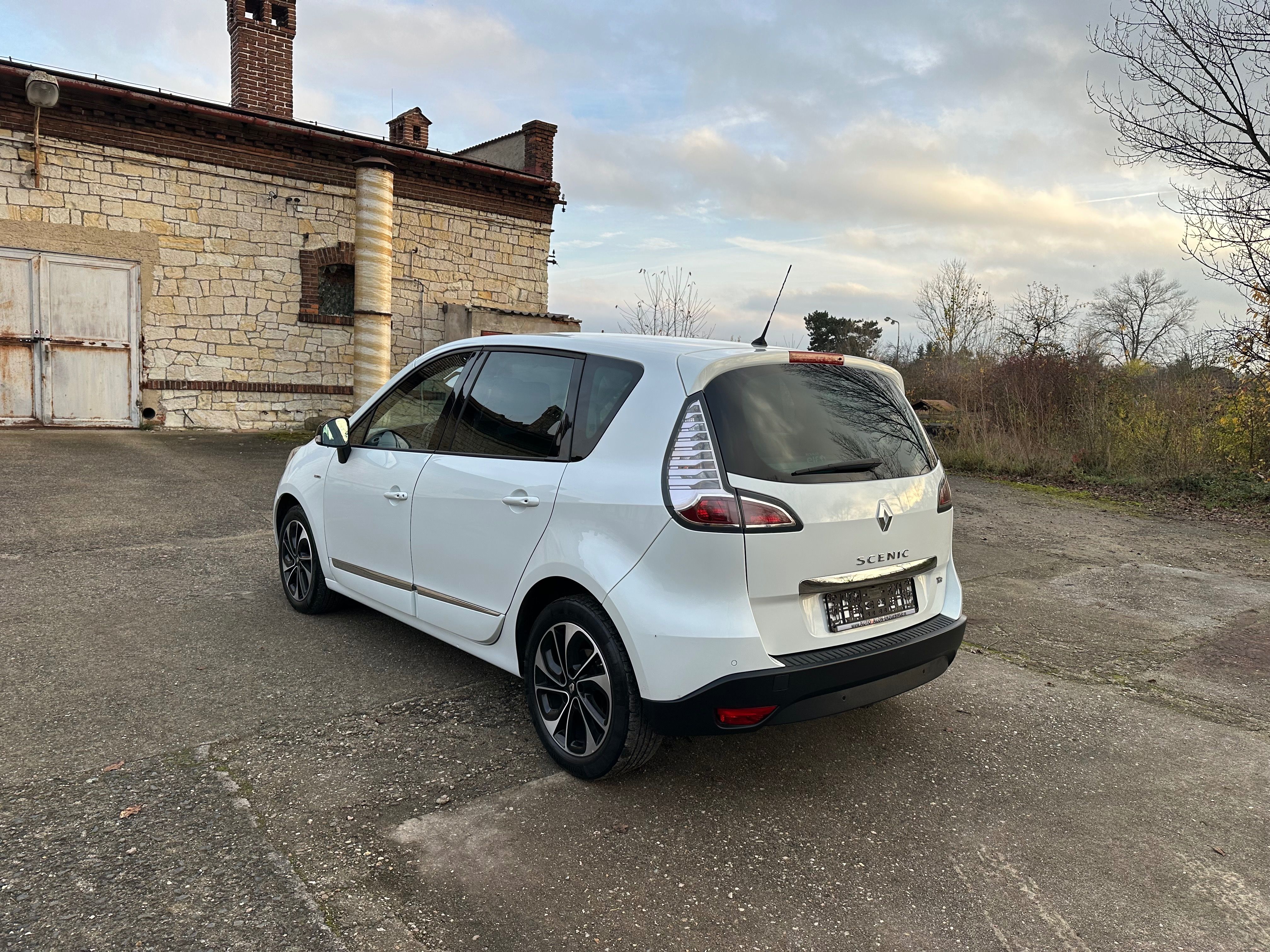 Renault Scénic, 1,2i 97kw BOSE Edition - fotka 5