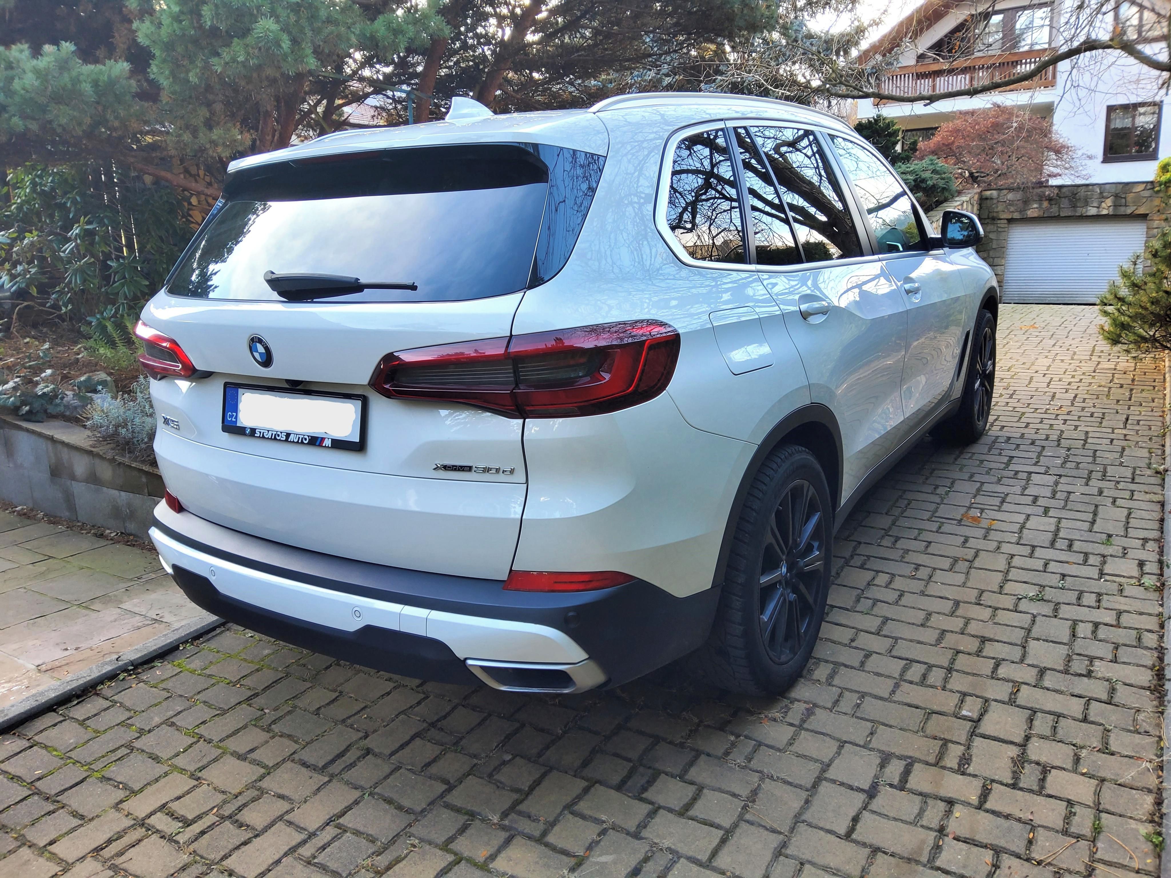 BMW X5, 30d xDr. 195kW ČR - fotka 5