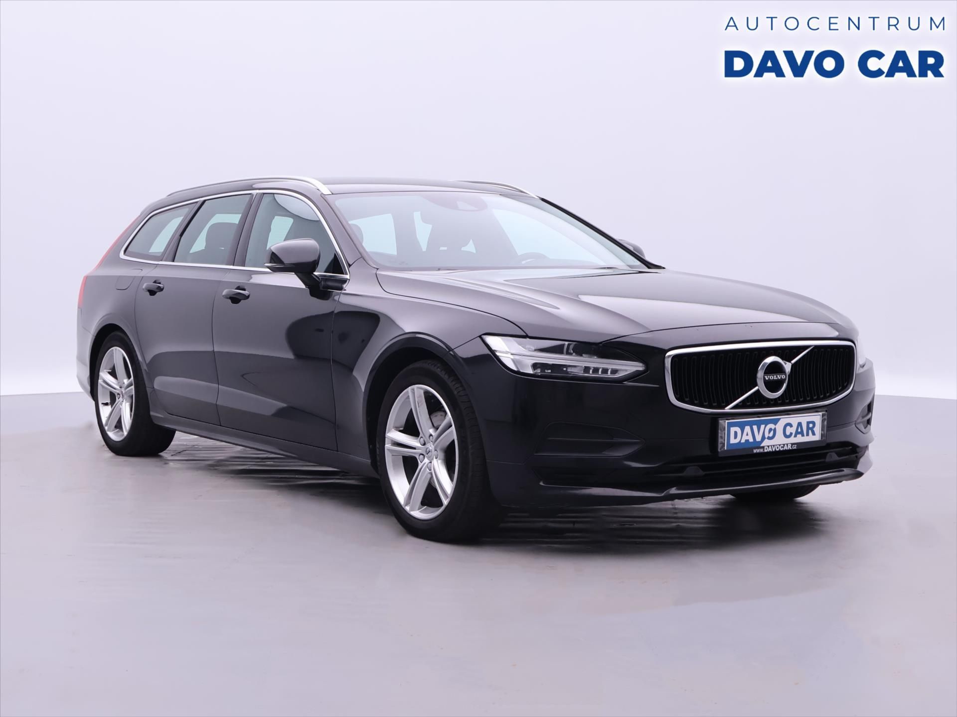 Volvo V90, 2,0 D4 140kW Aut. AWD Momentum