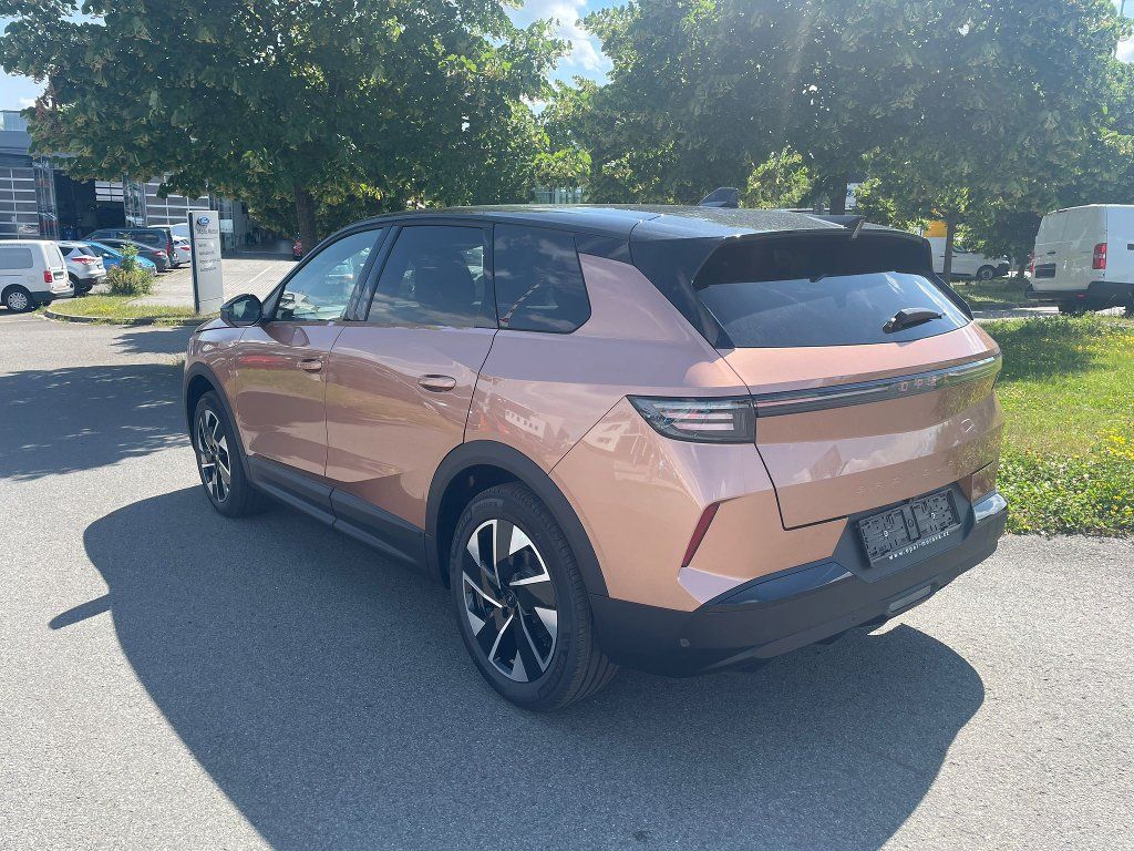 Opel Grandland, MHEV 1.2T 145k GS AT6 - fotka 4