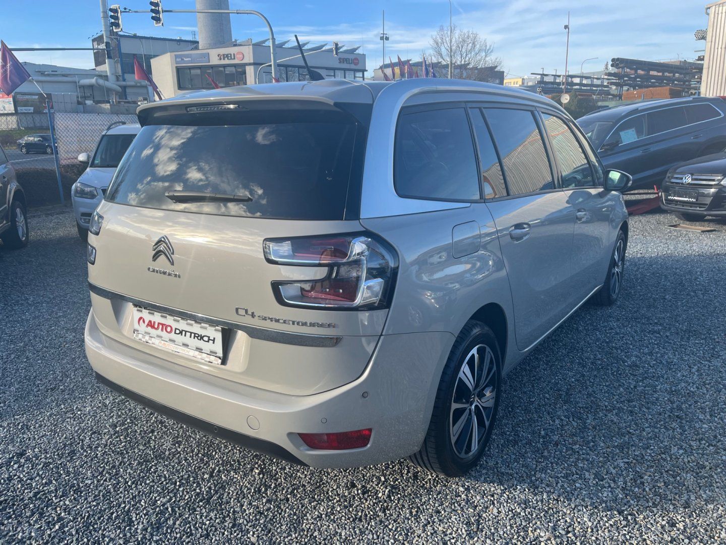 Citroën C4 SpaceTourer, 1.5 HDi 7 MÍST - fotka 5