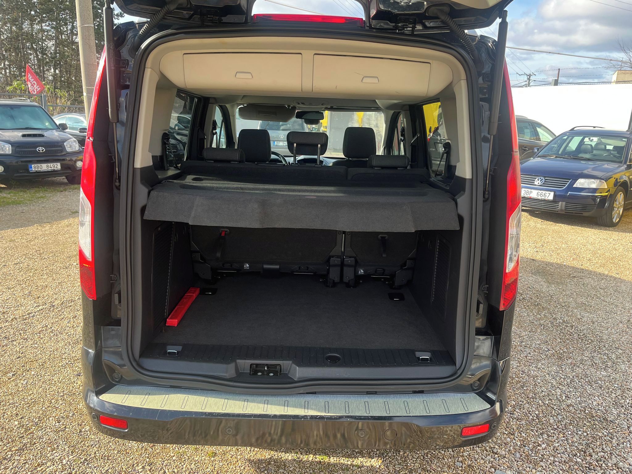 Ford Tourneo Connect, 1.6 TDCi 70kW*NOVÉ ROZVODY* - fotka 5