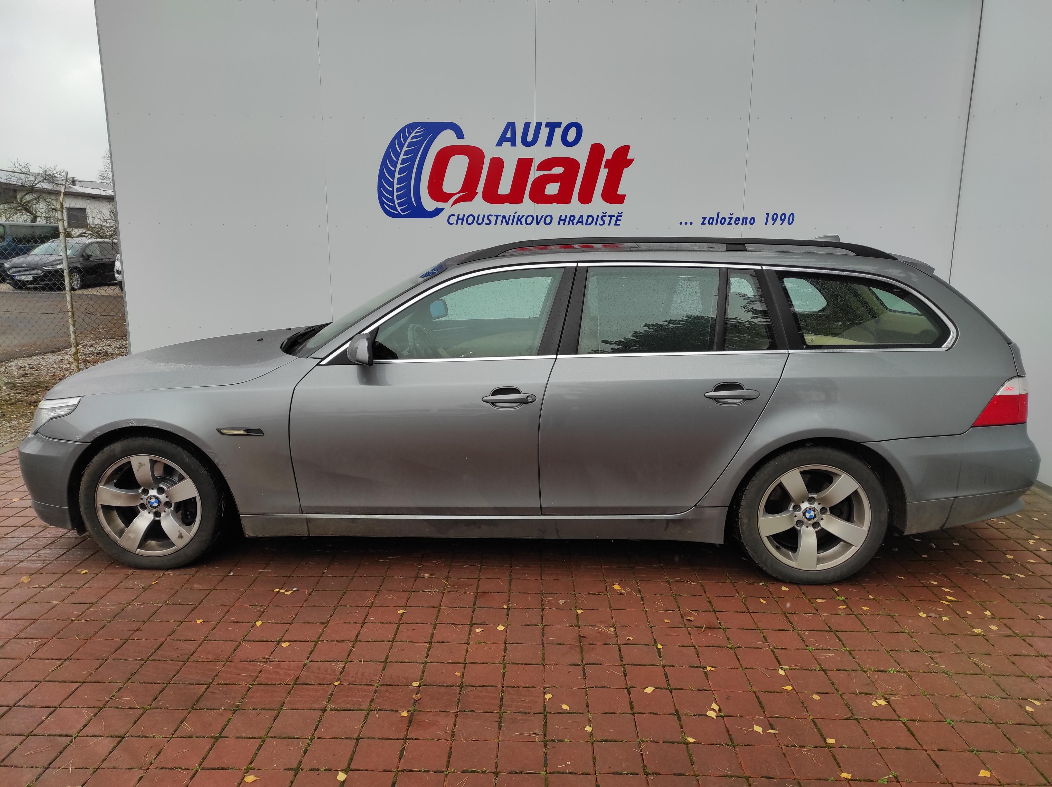 BMW Řada 5, Touring 525d KŮŽE - fotka 2