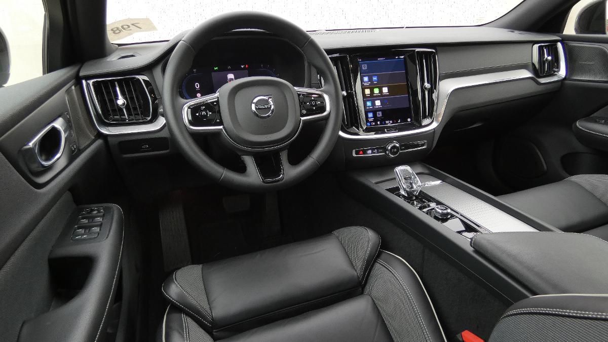 Volvo S60, B5 AWD Ultimate Dark - fotka 5