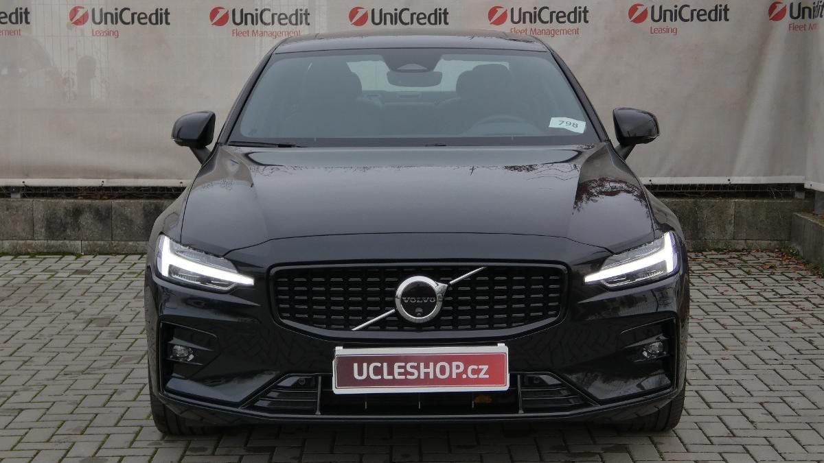 Volvo S60, B5 AWD Ultimate Dark - fotka 2
