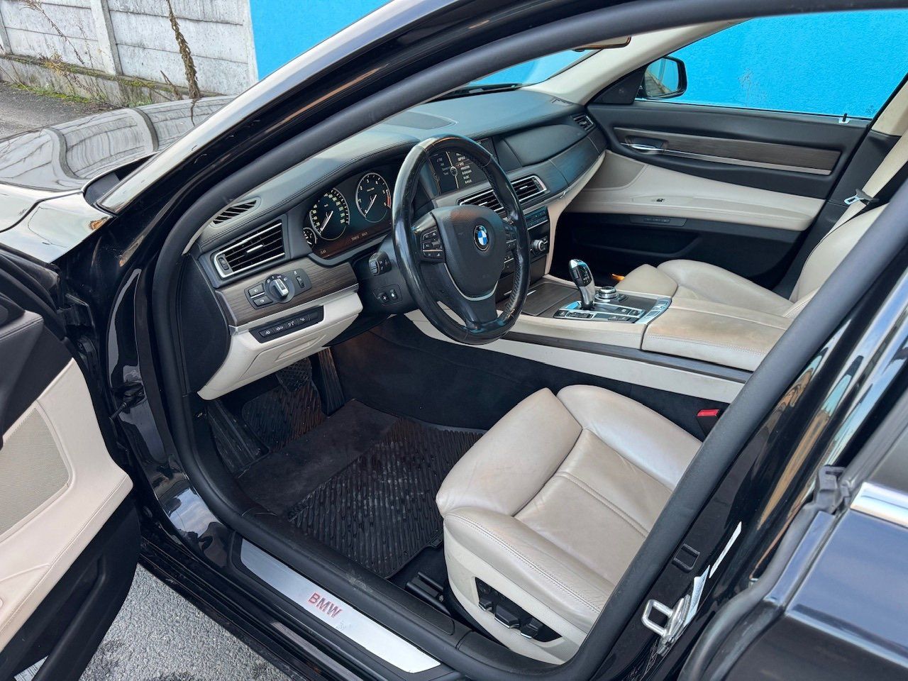 BMW Řada 7, 740 D XDRIVE 225kW - fotka 6