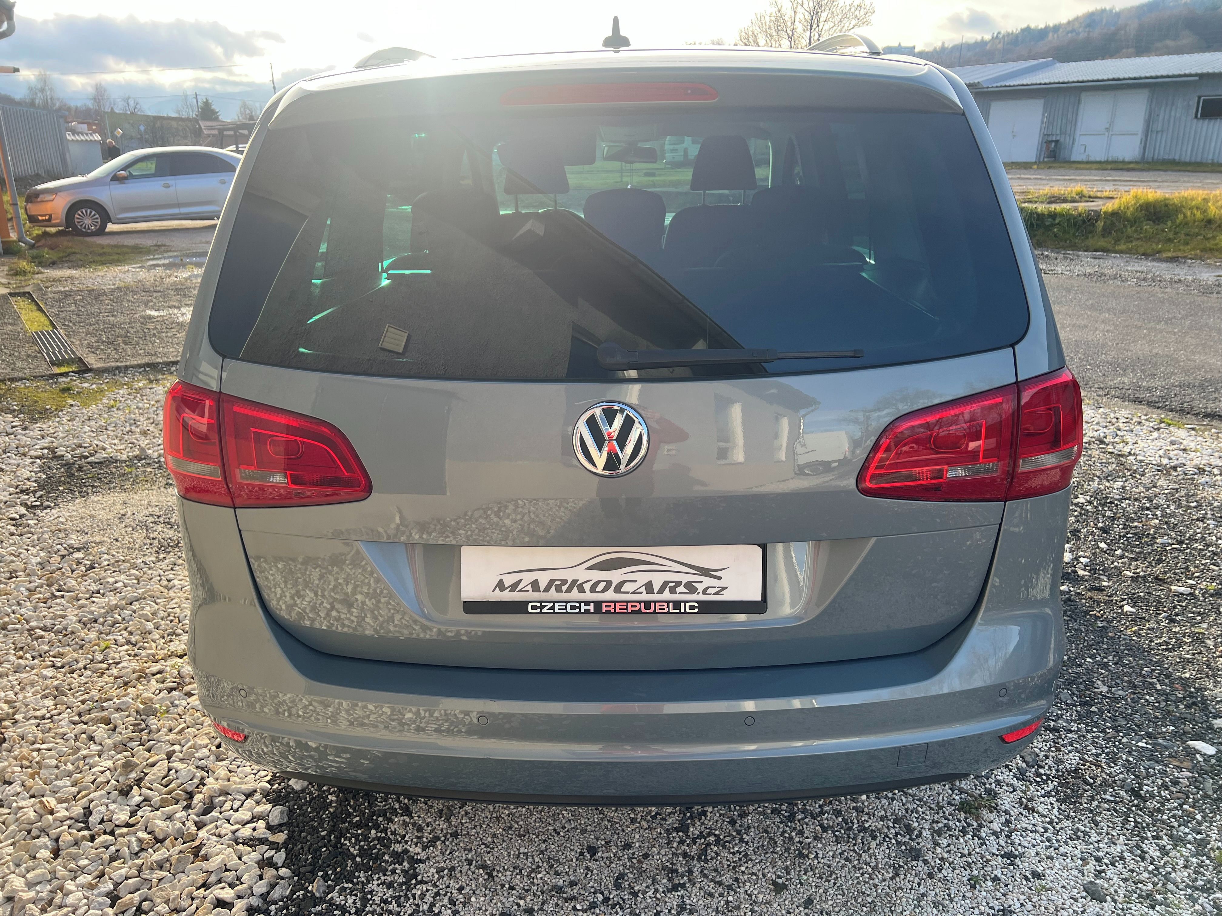 Volkswagen Sharan, 1.4TSi 1.MAJITEL VYHŘ.SEDAČKY - fotka 6