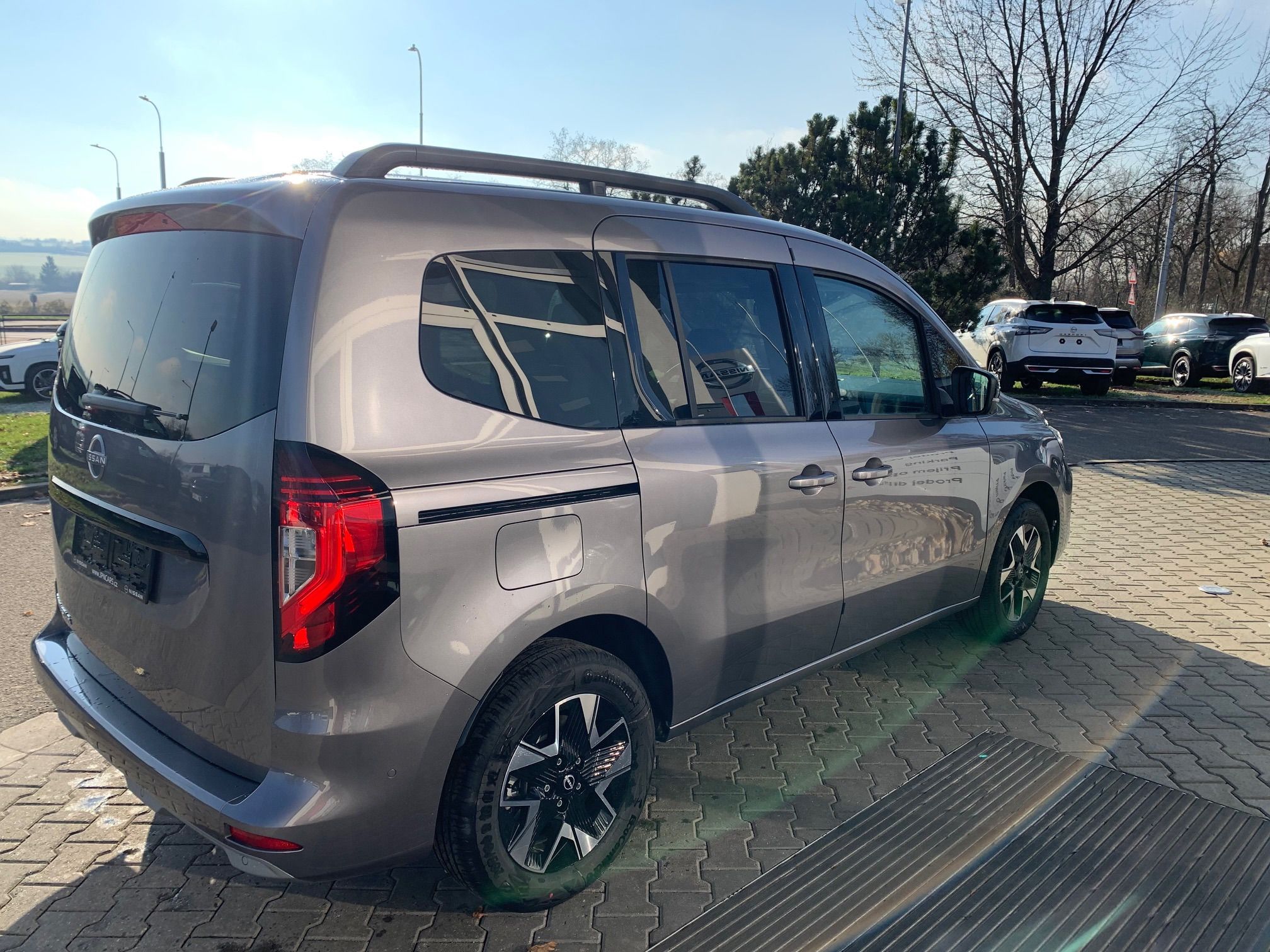 Nissan Townstar, 1,3 DIG-T AT Tekna L1 - fotka 6