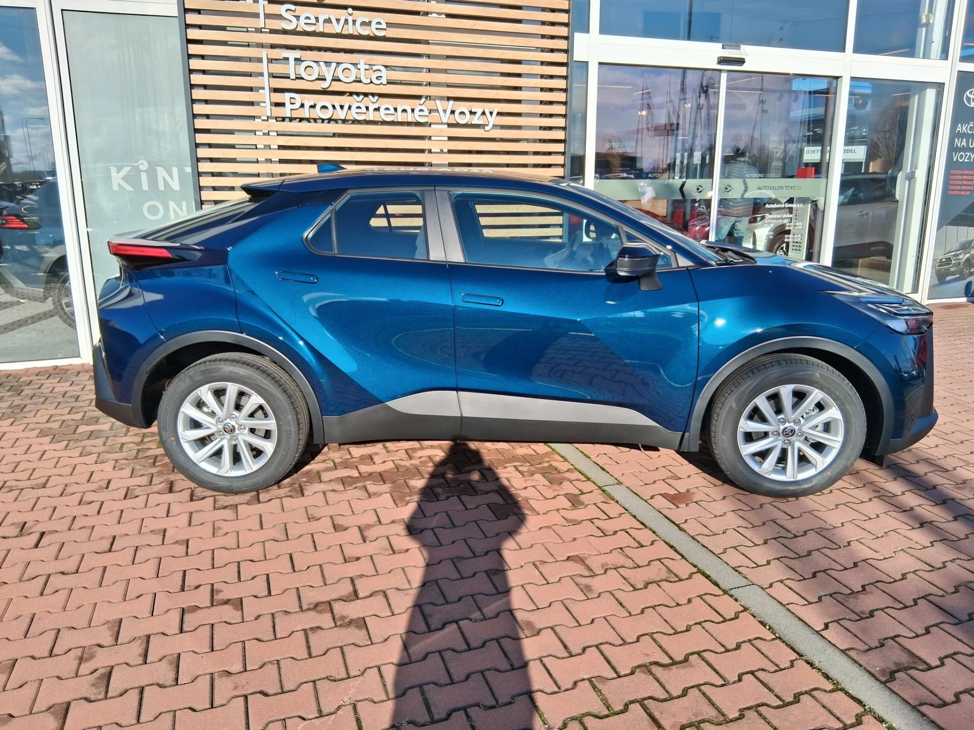 Toyota C-HR, 1,8 HEV LIMITED EDITION - fotka 3