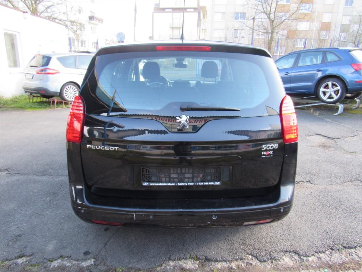 Peugeot 5008, 2,0 HDi 110kW - fotka 5
