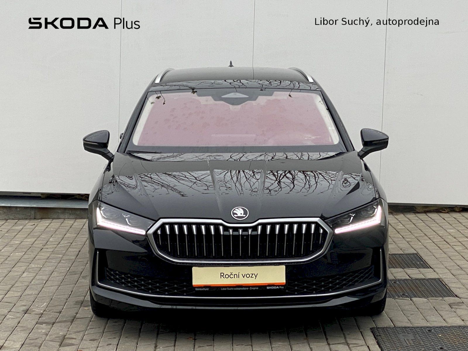 Škoda Superb, Combi L&K 2.0 TDI 110 kW DSG - fotka 4