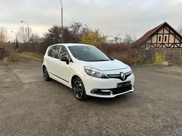 1,2i 97kw BOSE Edition