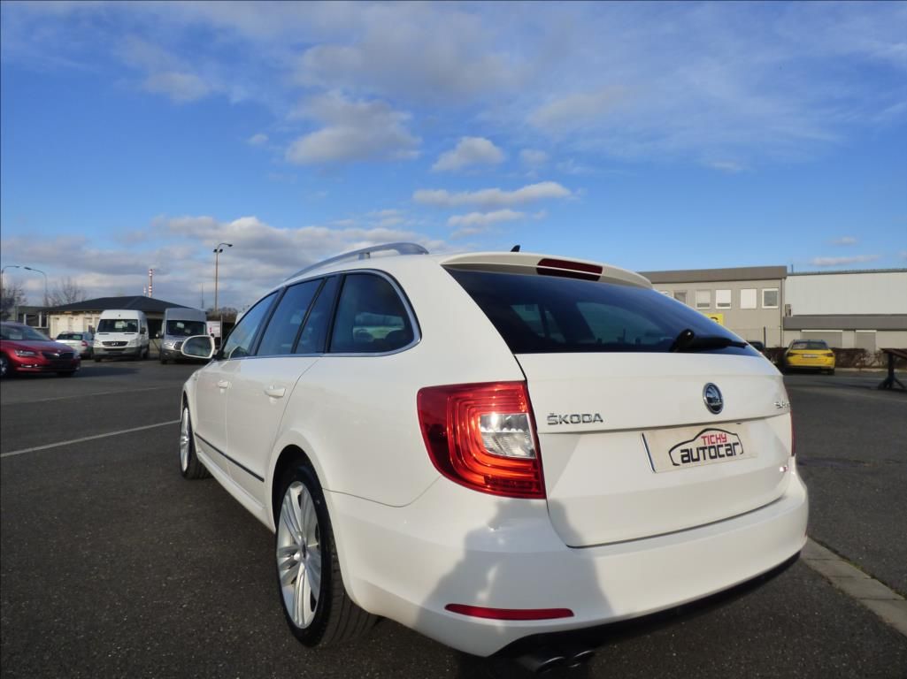 Škoda Superb, 2,0 TDI 125kw 4x4  Laurin & Kl - fotka 5