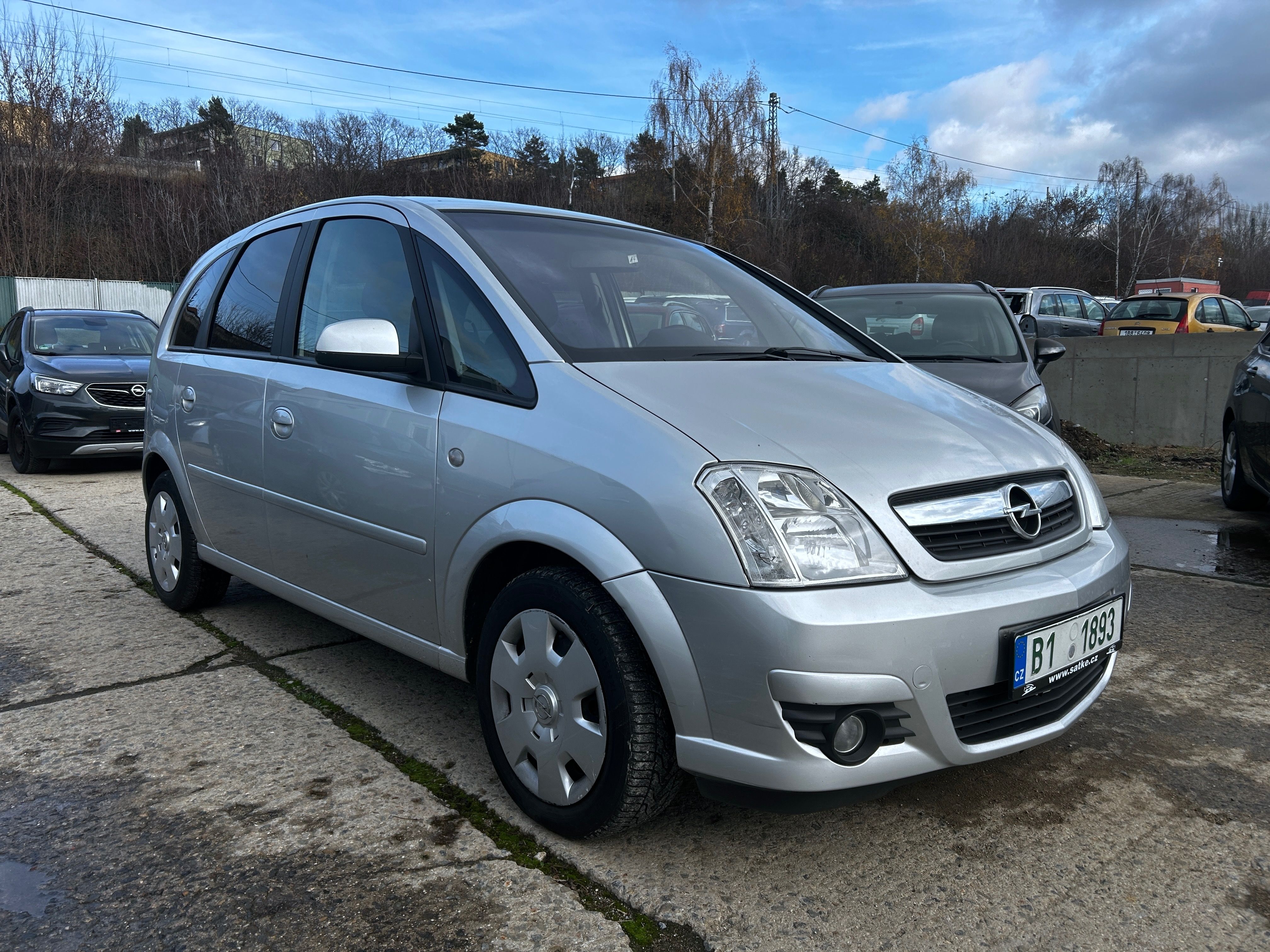 Opel Meriva, 1,6 16V, najeto 99.000 km - fotka 3