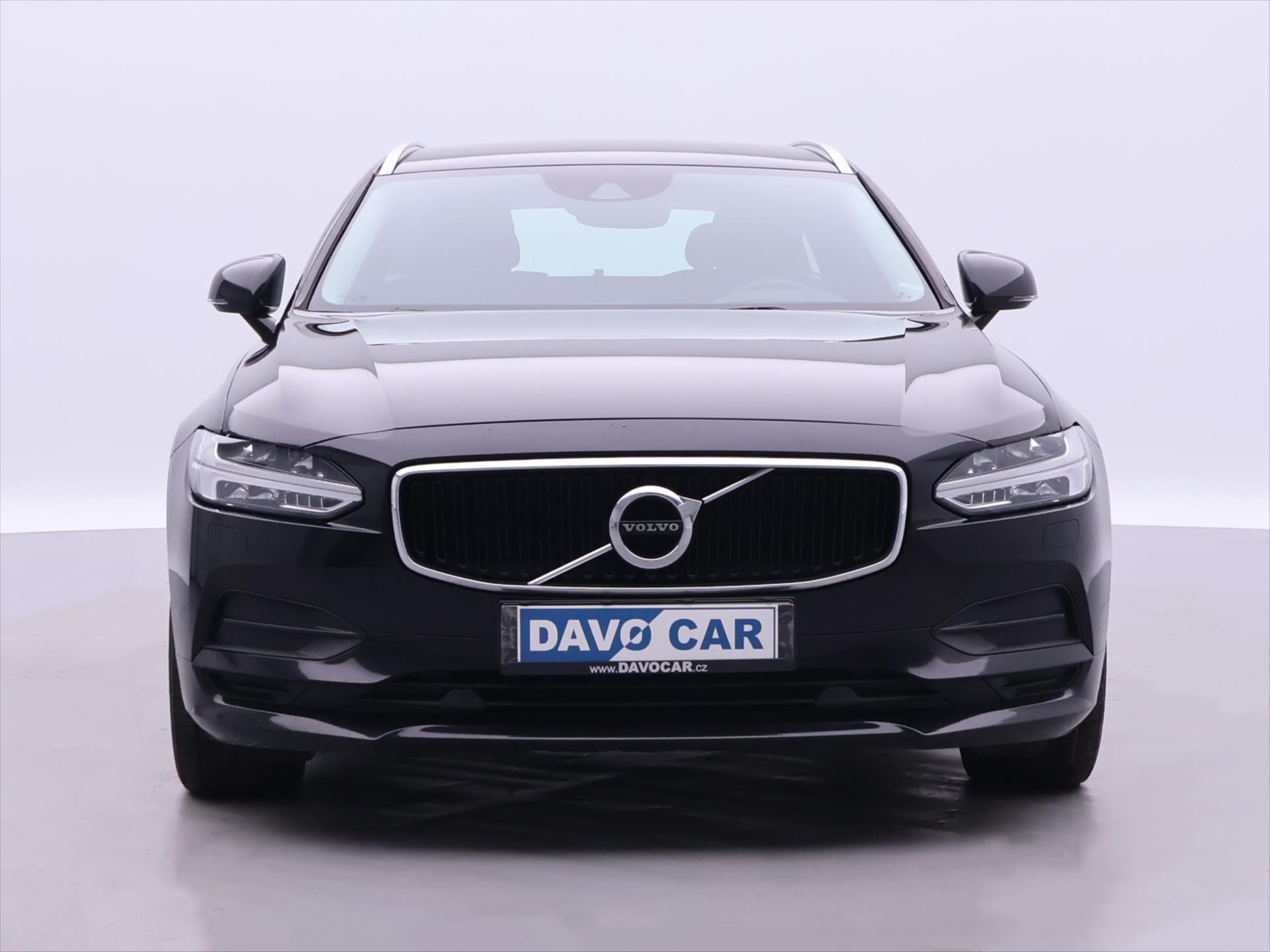 Volvo V90, 2,0 D4 140kW Aut. AWD Momentum - fotka 2