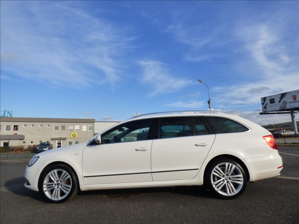 Škoda Superb, 2,0 TDI 125kw 4x4  Laurin & Kl - fotka 6