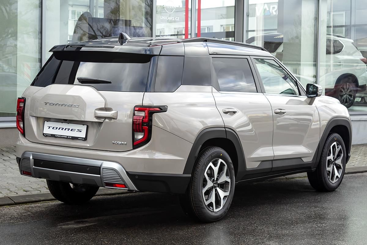 SsangYong Torres, 1,5 GDI 2WD AT STYLE EL.5DVEŘE - fotka 4
