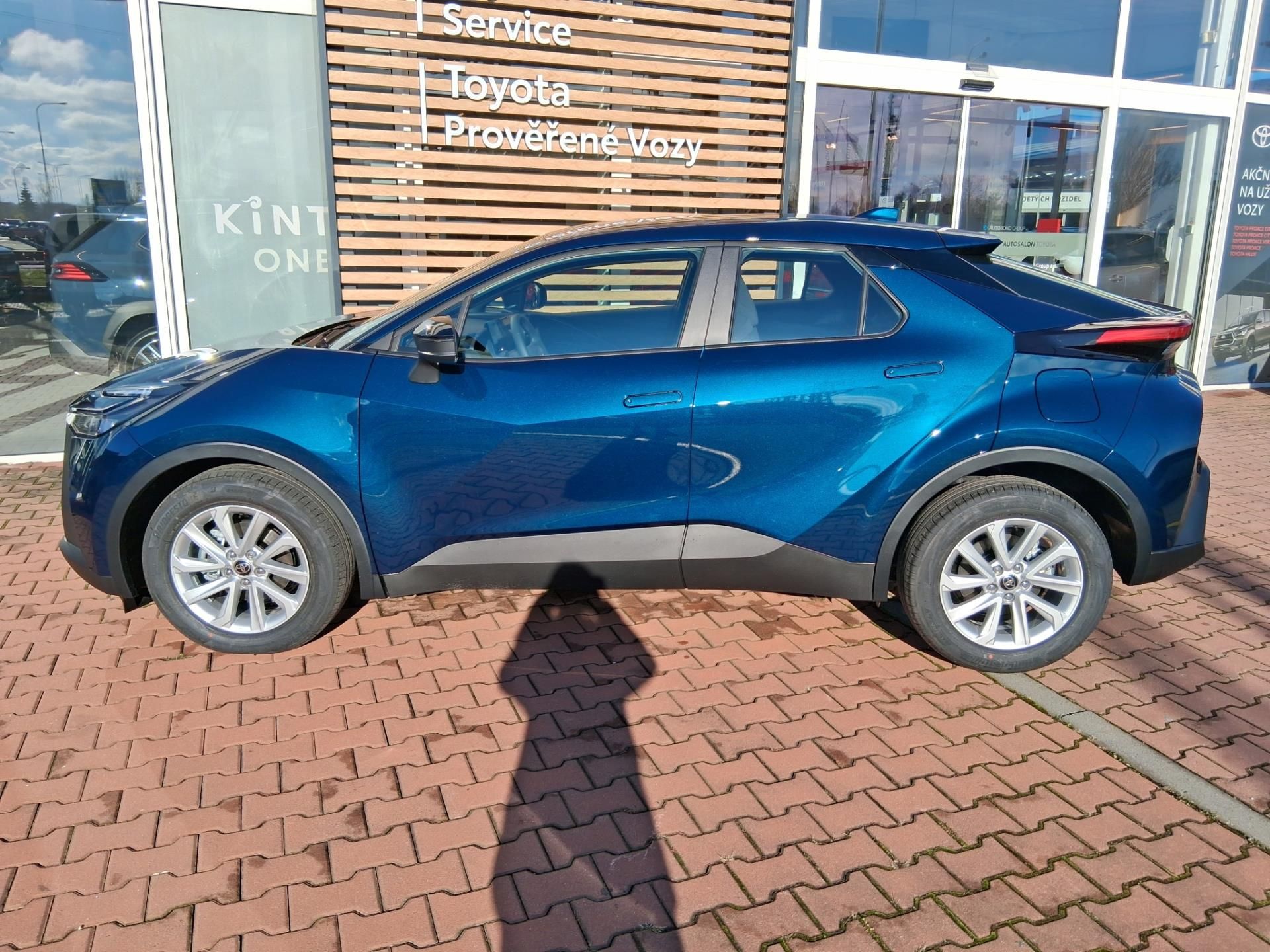 Toyota C-HR, 1,8 HEV LIMITED EDITION - fotka 6