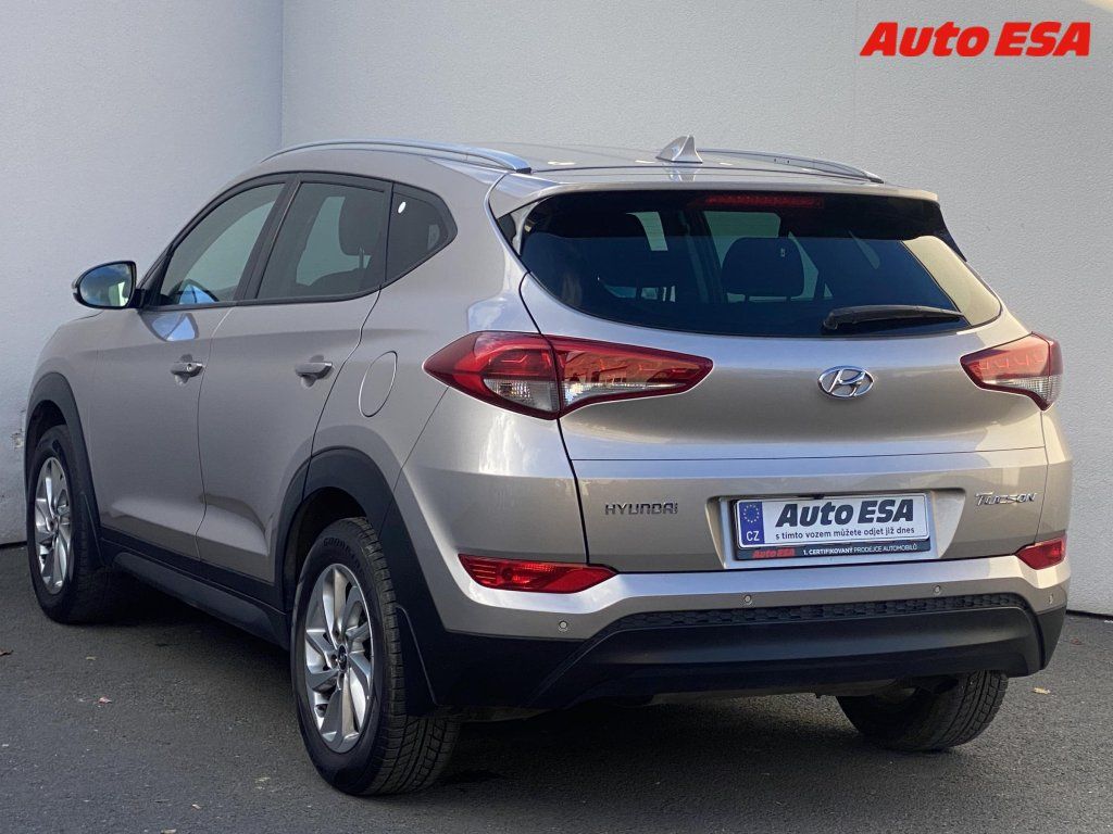 Hyundai Tucson, 1.7CRDi,2.maj,ČR,GO Czech - fotka 6