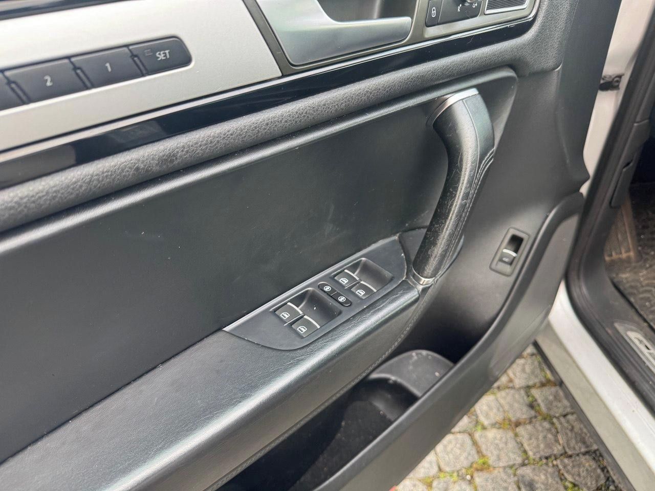 Volkswagen Touareg, 3,0 TDI 180 kW DSG R-line - fotka 6