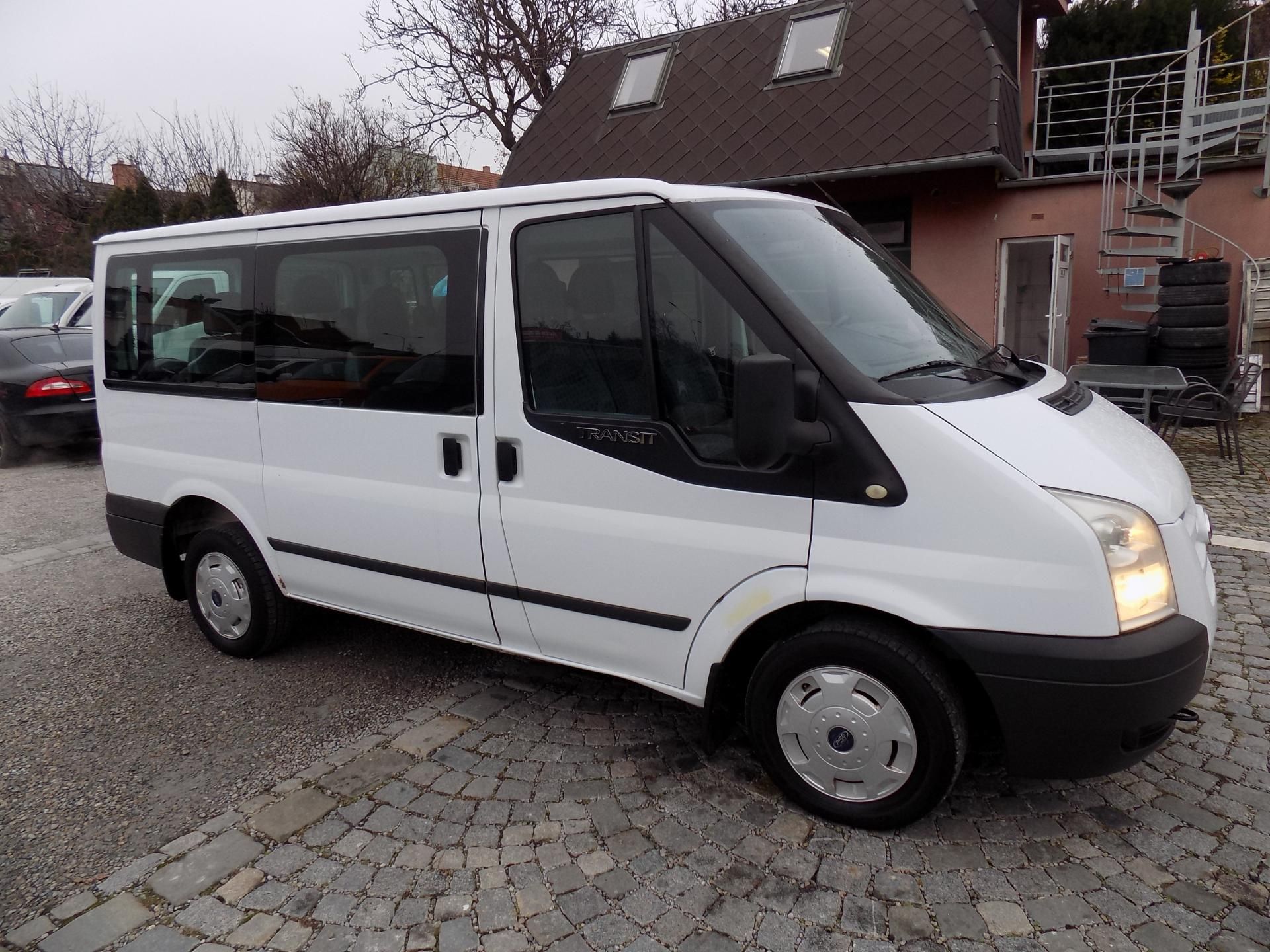 Ford Transit, 2,2 TDCI SWB TREND AC 9 MÍST - fotka 6