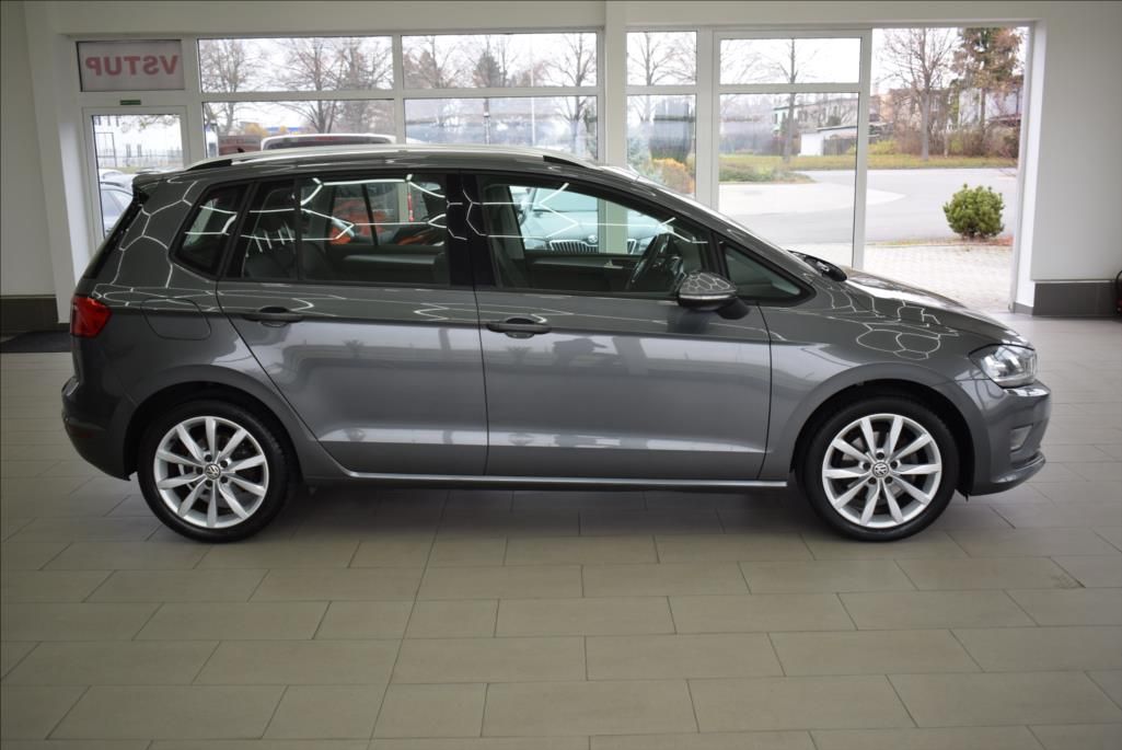 Volkswagen Golf Sportsvan, 1,4 TSi, 1.maj,NAVI,XEN,LED - fotka 4