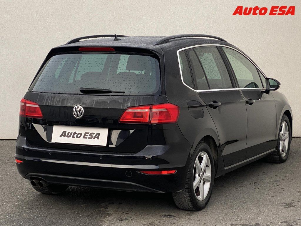 Volkswagen Golf Sportsvan, 1.4 TSi,Highline,DSG - fotka 4