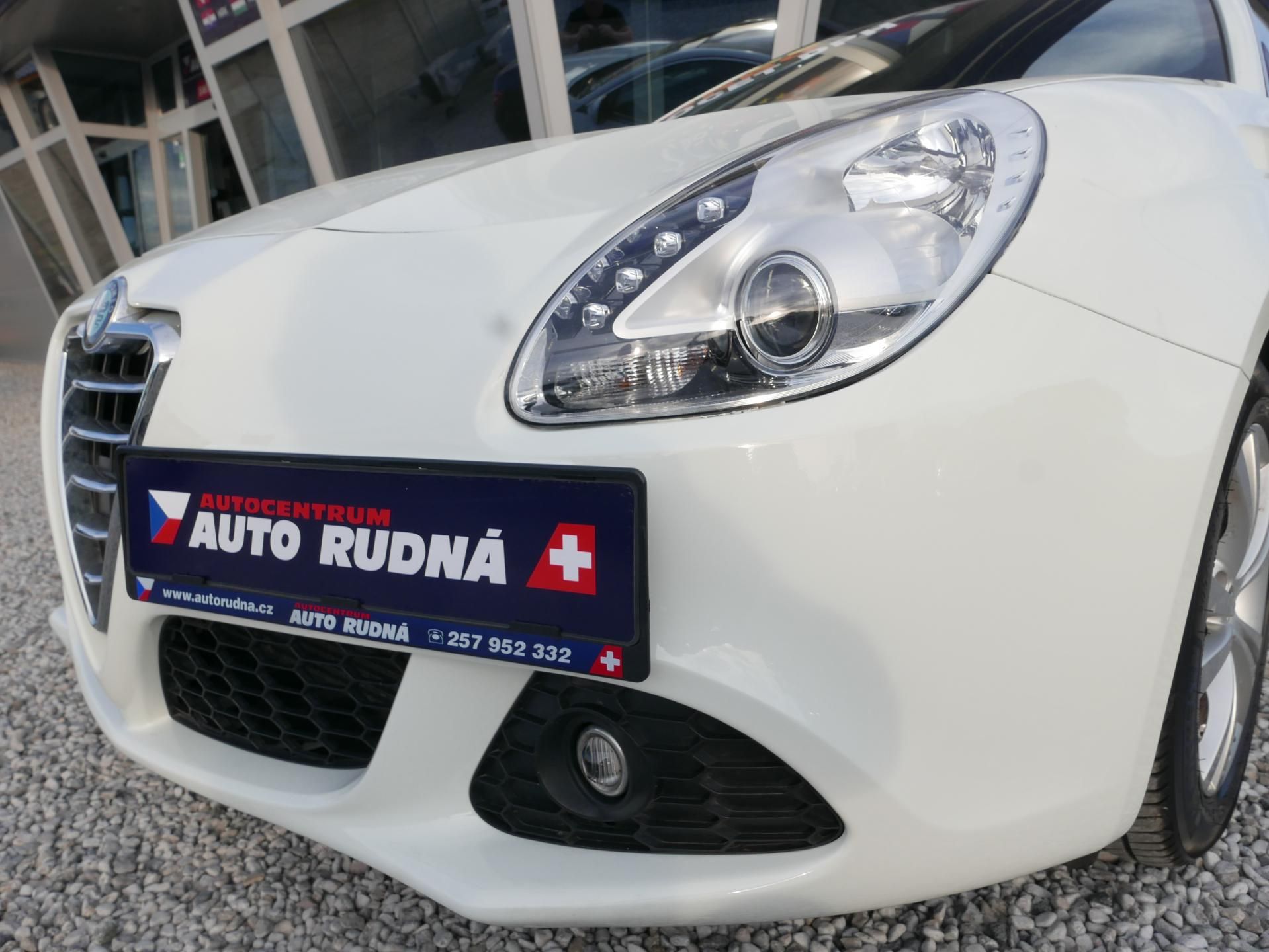 Alfa Romeo Giulietta, 1,4 TB 125kW Navi Panorama - fotka 2
