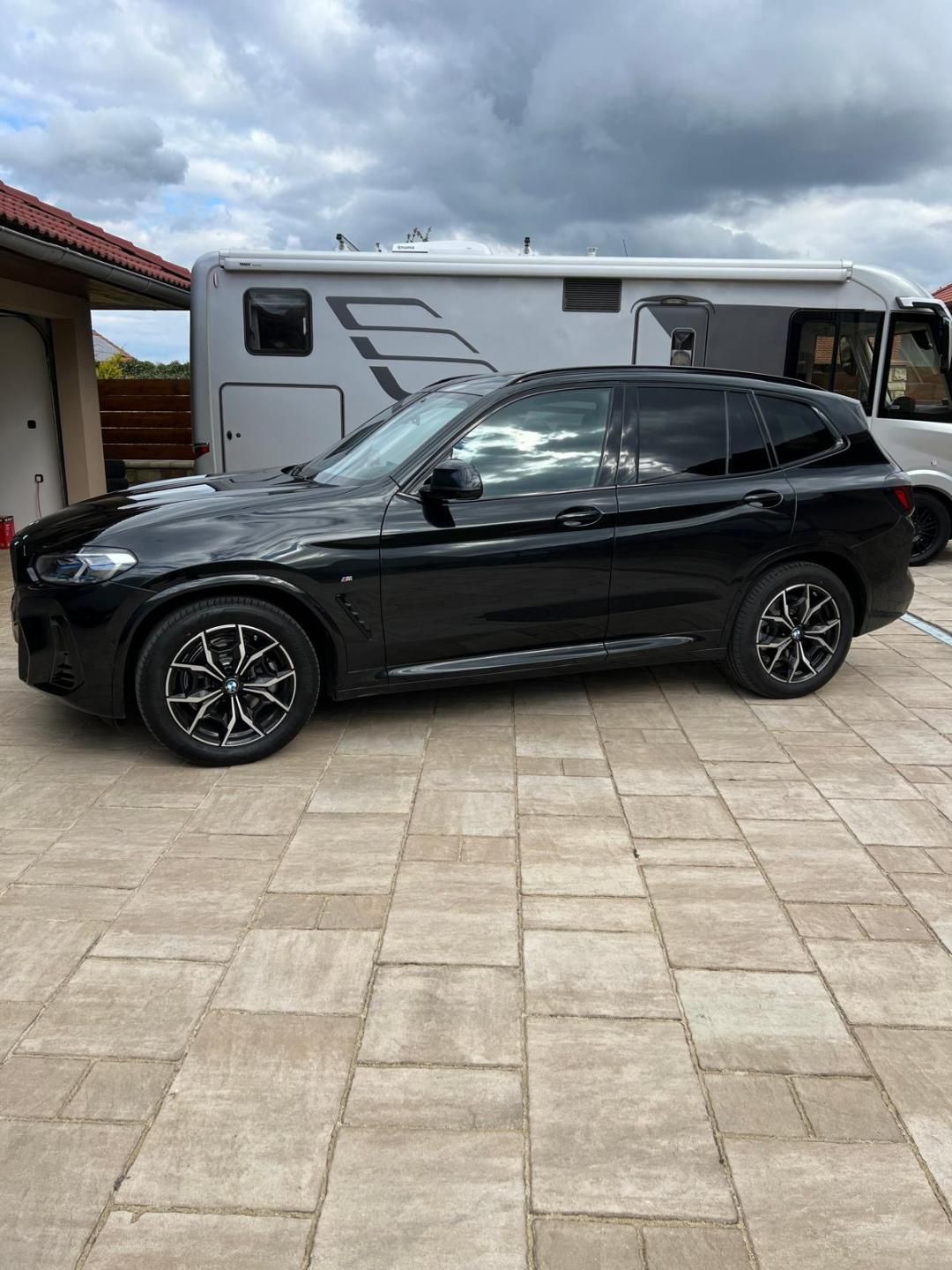BMW X3, xDrive 20d 140kW M-Paket - fotka 2