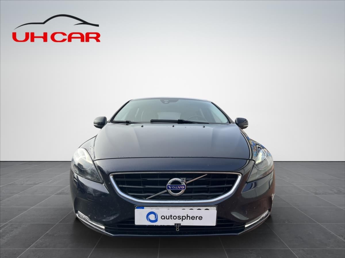Volvo V40, 2,0 150HP  XENONY, KŮŽE - fotka 2