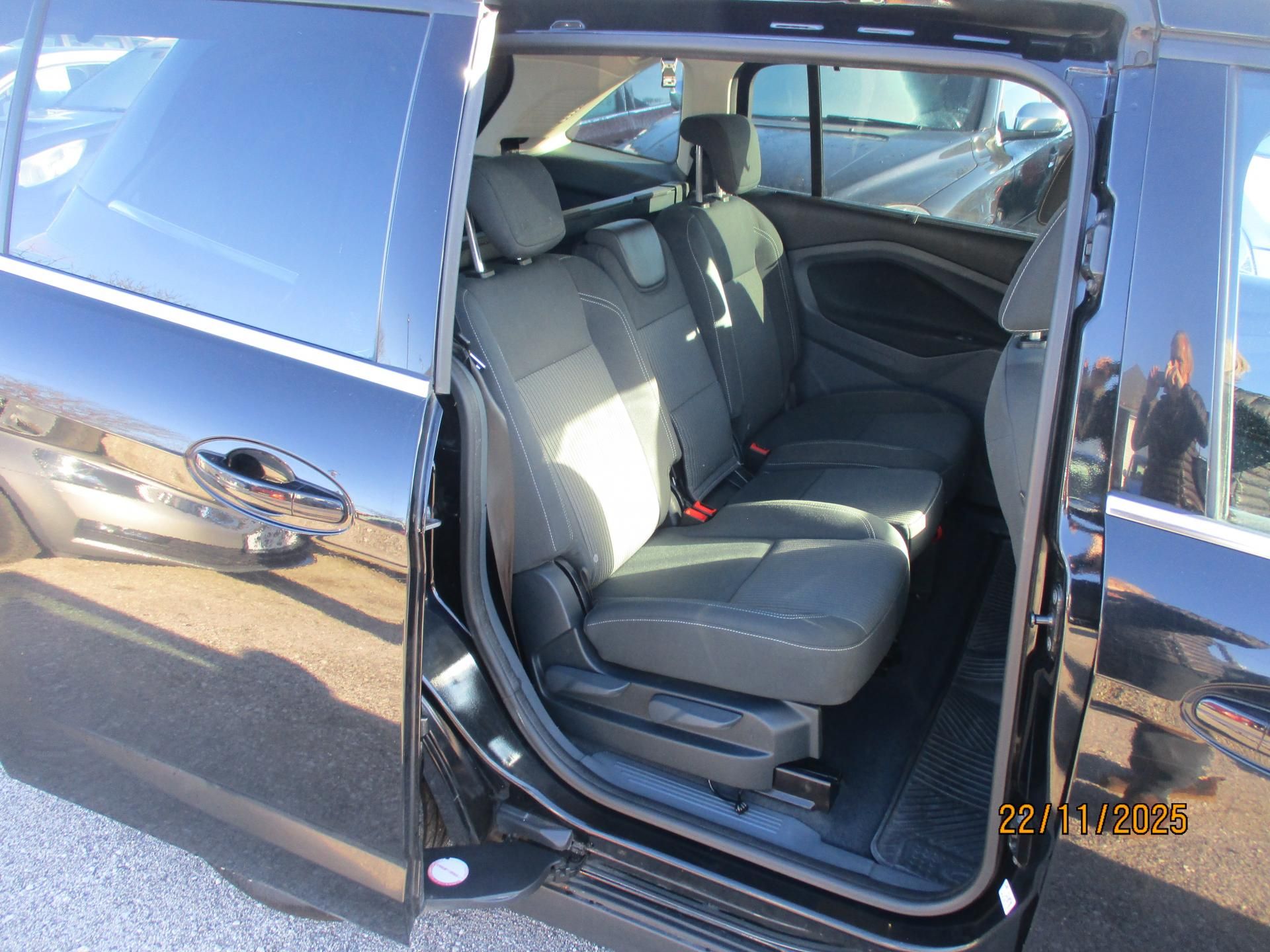 Ford Grand C-MAX, 1,6 TDCI nové rozvody/doloženo - fotka 6
