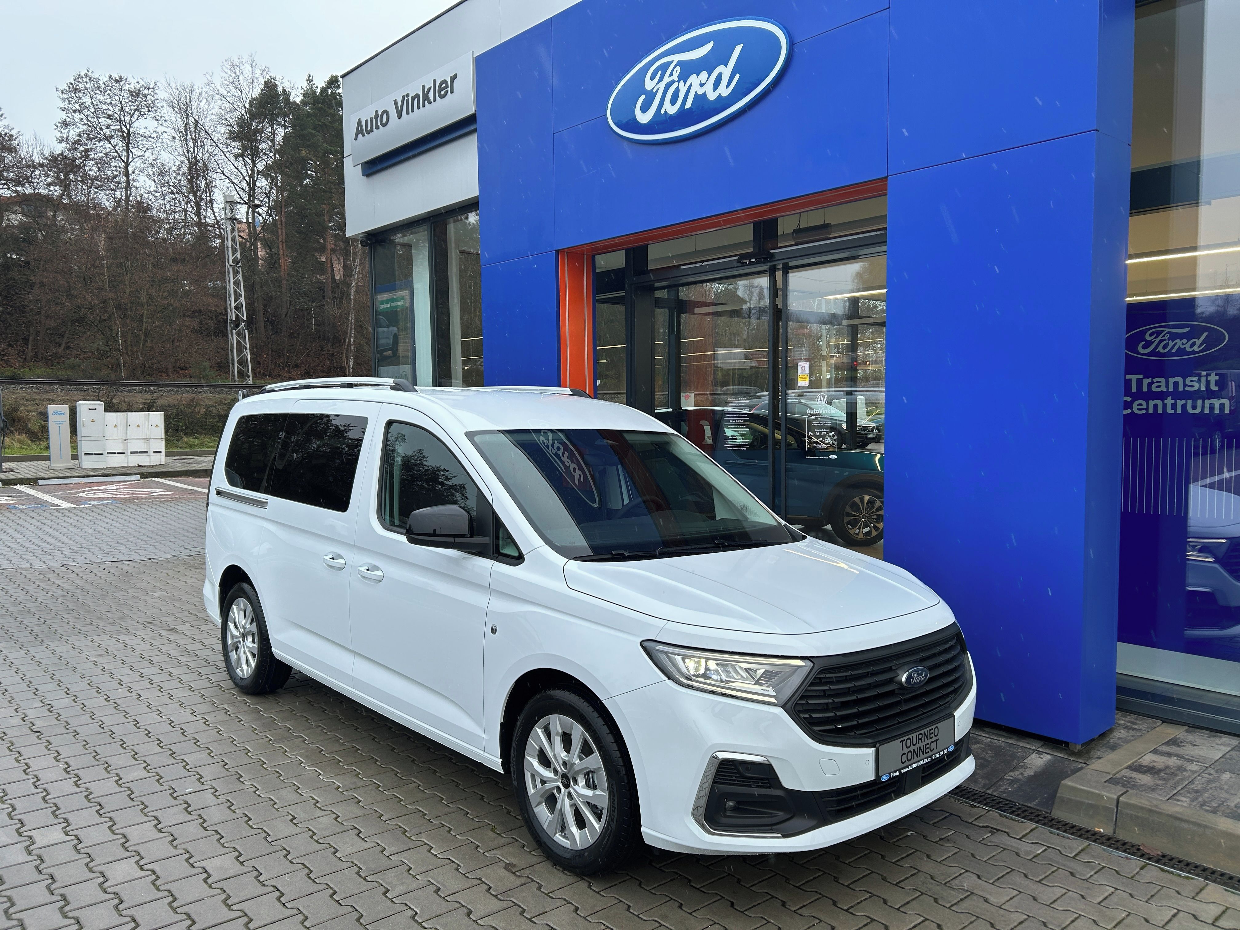 Ford Tourneo Connect, 1.5 Ecoboost 85kW AT Titanium