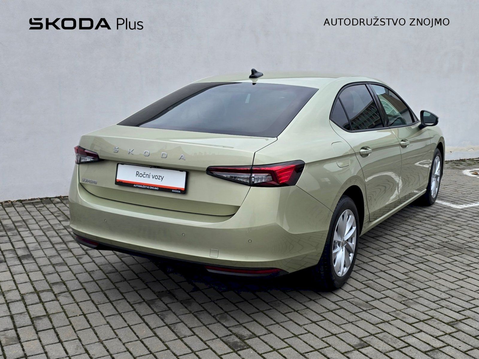 Škoda Superb, 2,0TDI 110KW DSG SELECTION - fotka 2