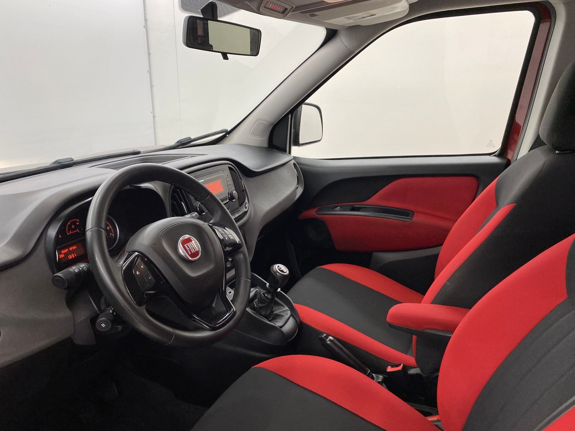 Fiat Dobló, 1.4T-jet LPG 88kW 7-míst - fotka 5