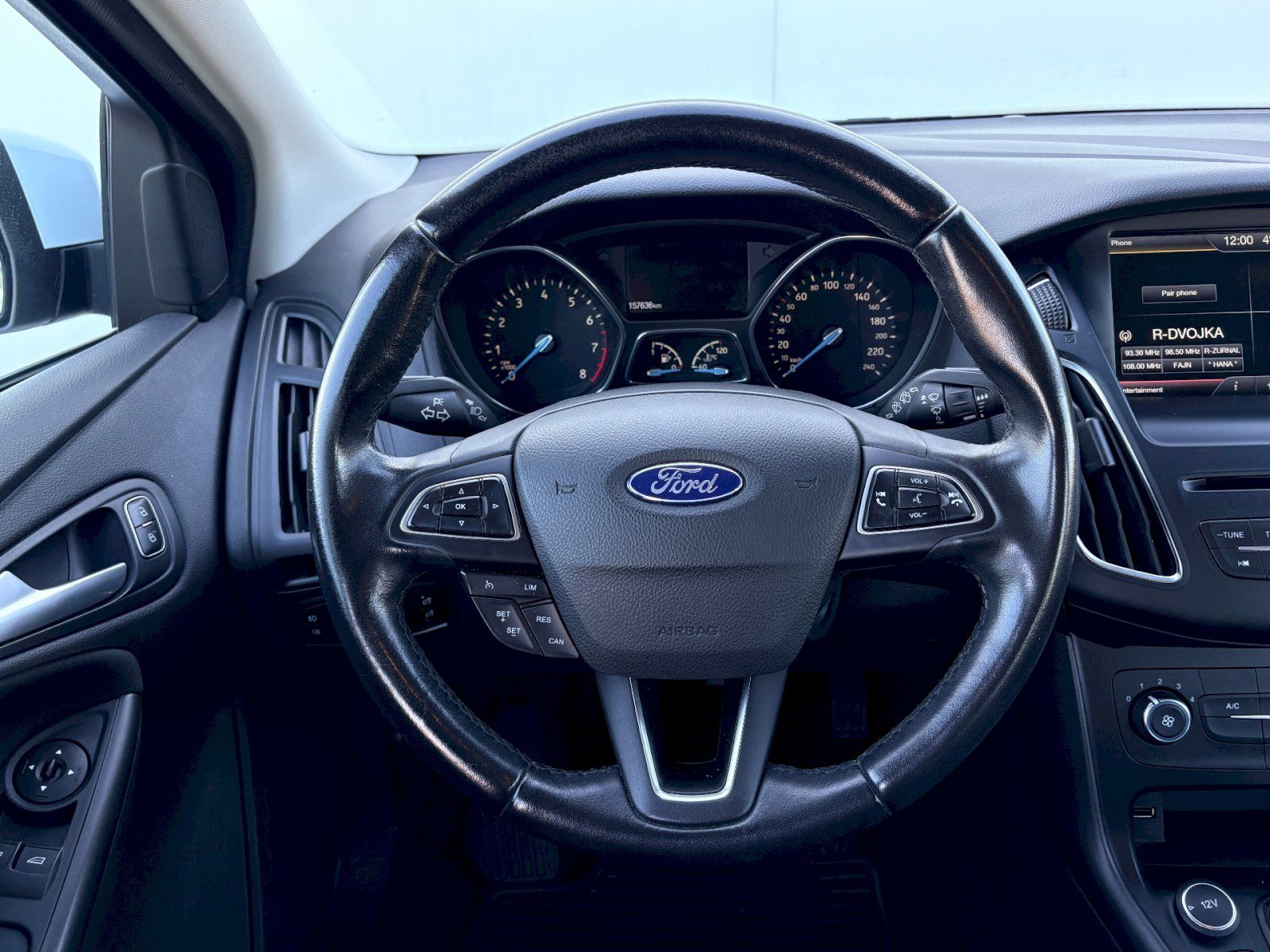 Ford Focus, Combi 1.5 EcoBoost  / 110 kW / - fotka 6