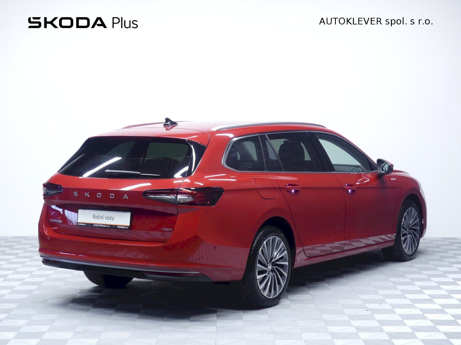 Škoda Superb, L&K DSG 4x4 2.0TDI 142kW Combi - fotka 2