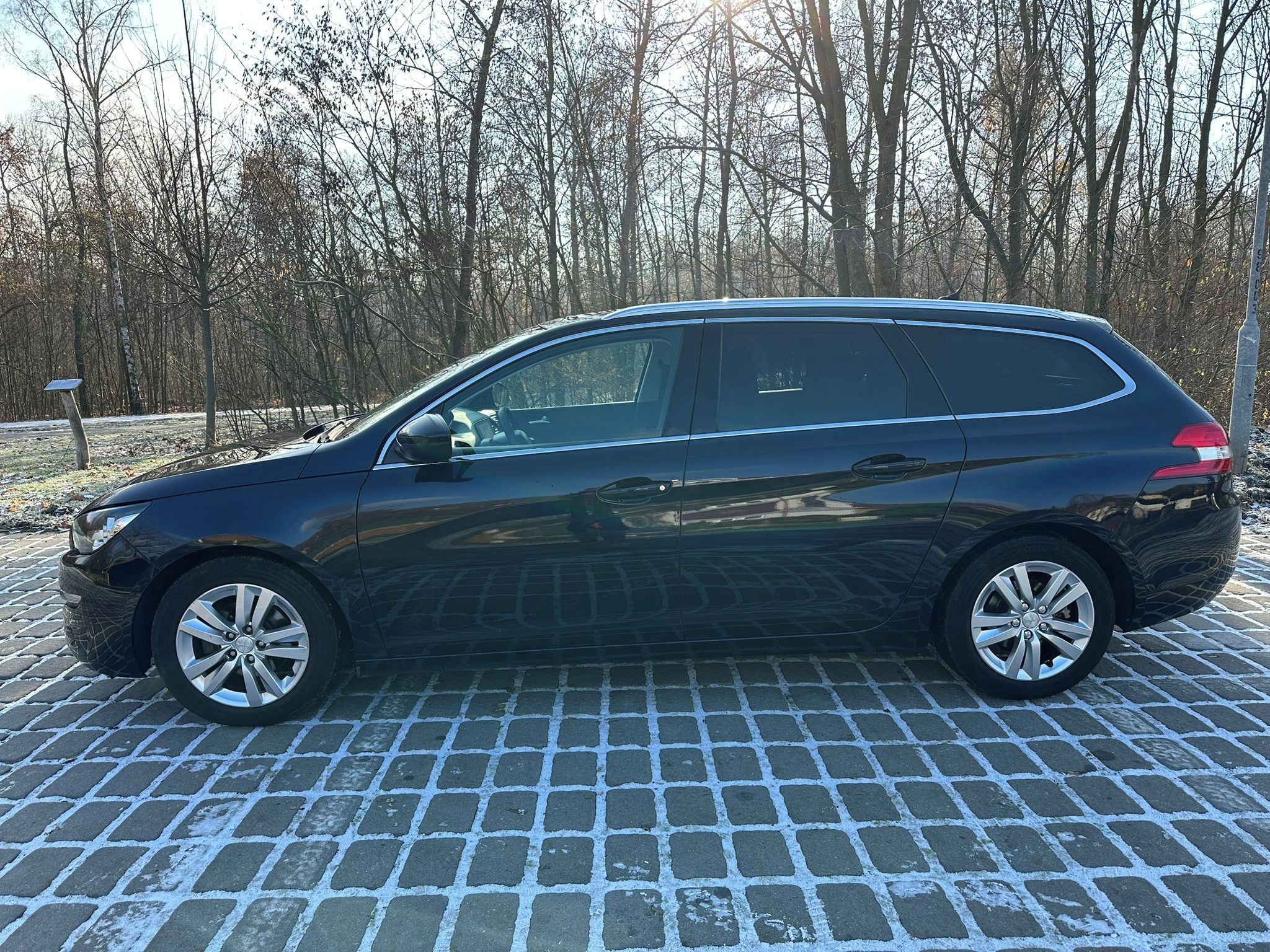 Peugeot 308, 1,6 HDi 88 kW PANORAMA - fotka 4