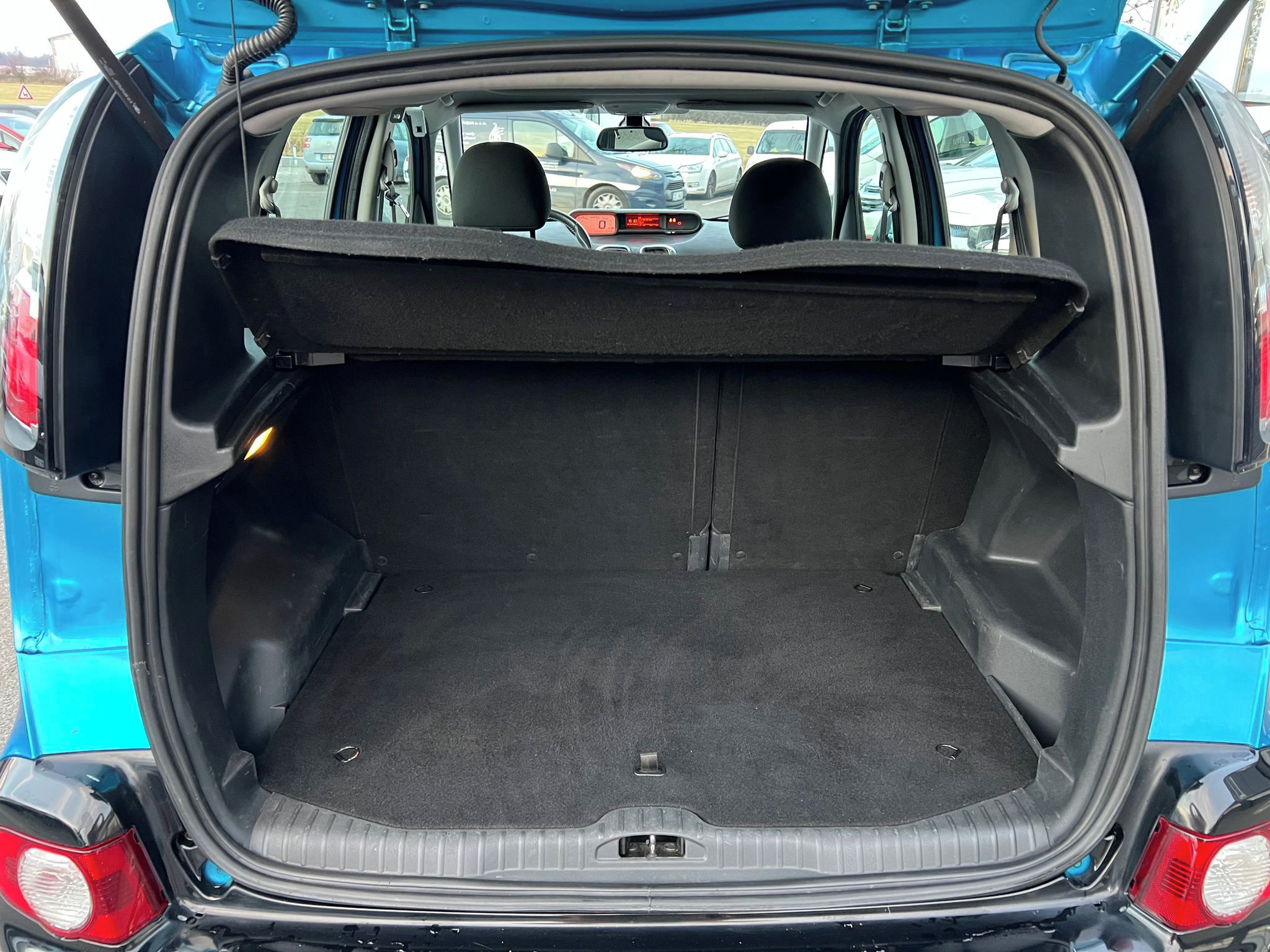 Citroën C3 Picasso, 1.6 HDi 68kW SERVIS ZÁRUKA - fotka 6